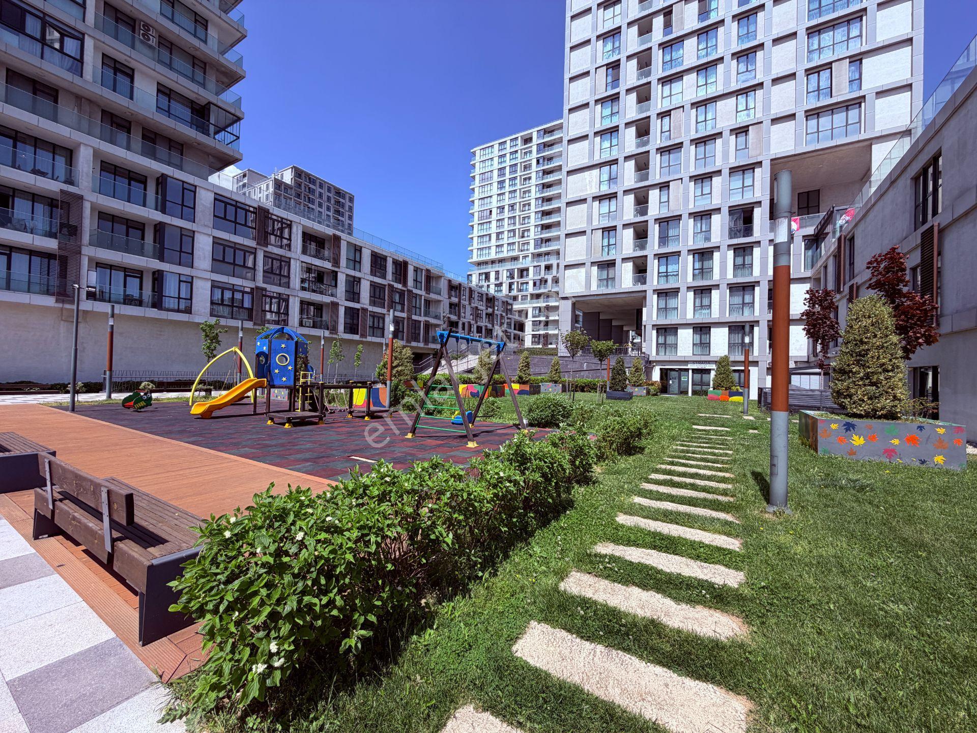 Bahçeşehir Strada 1. Etap Kısa Katlı Satılık 160 M2 3+1 Daire - Görsel 6