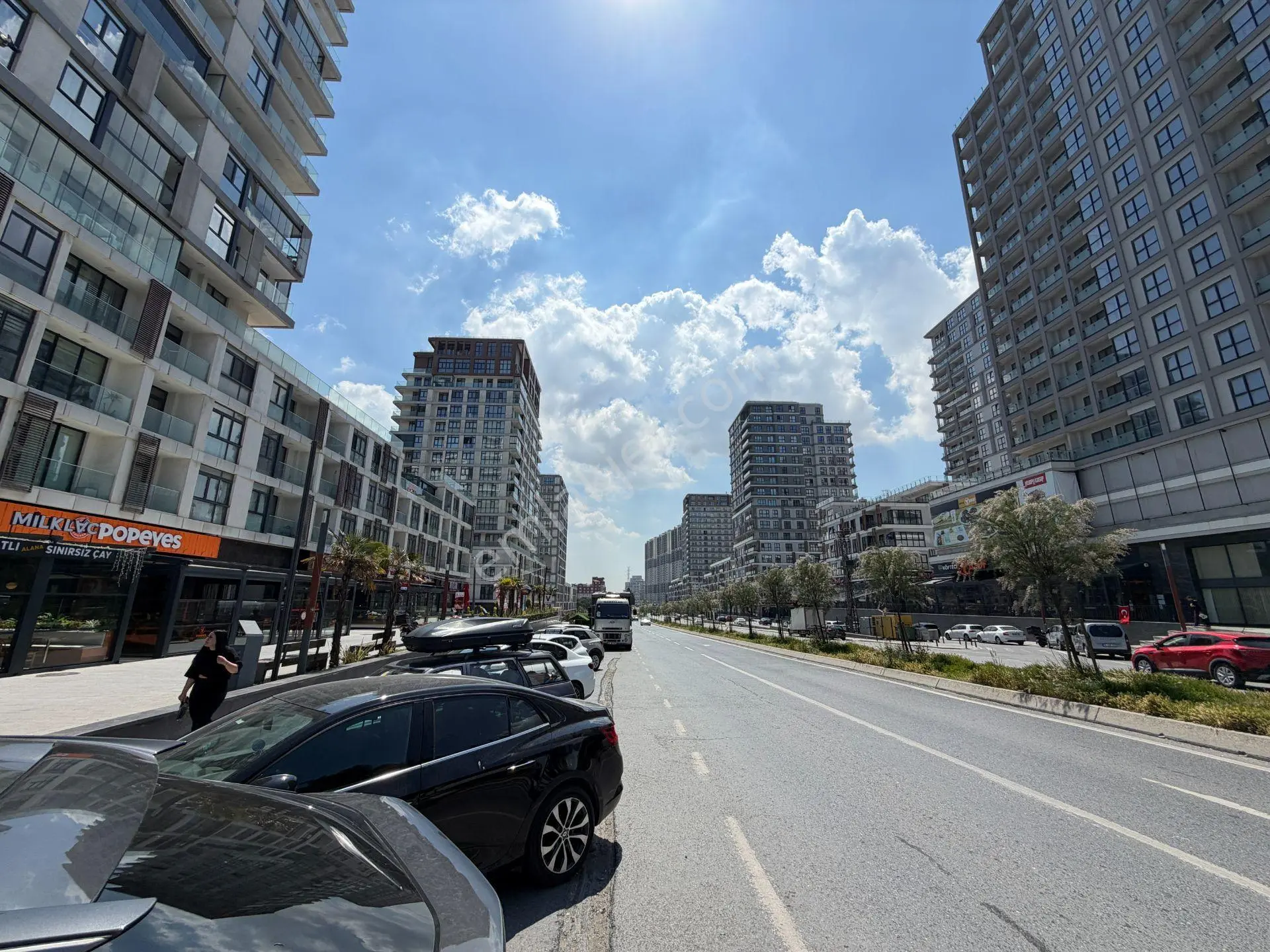 Bahçeşehir Strada 1. Etap Satılık 160 M2 3+1 Daire