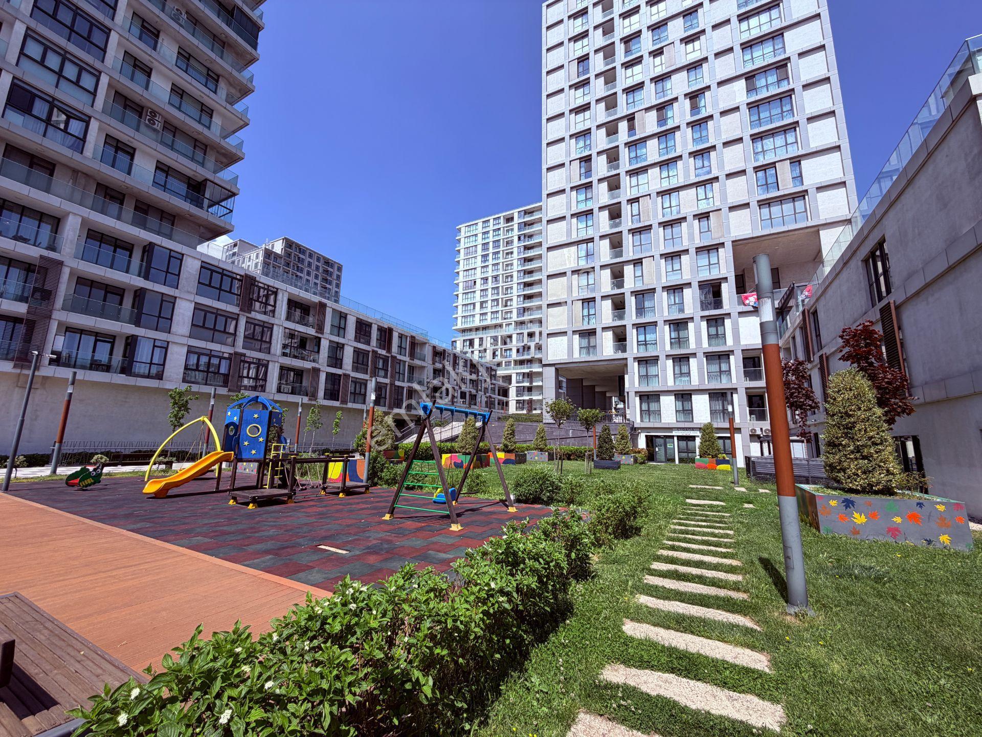 Bahçeşehir Strada 1. Etap Satılık 160 M2 3+1 Daire - Görsel 14