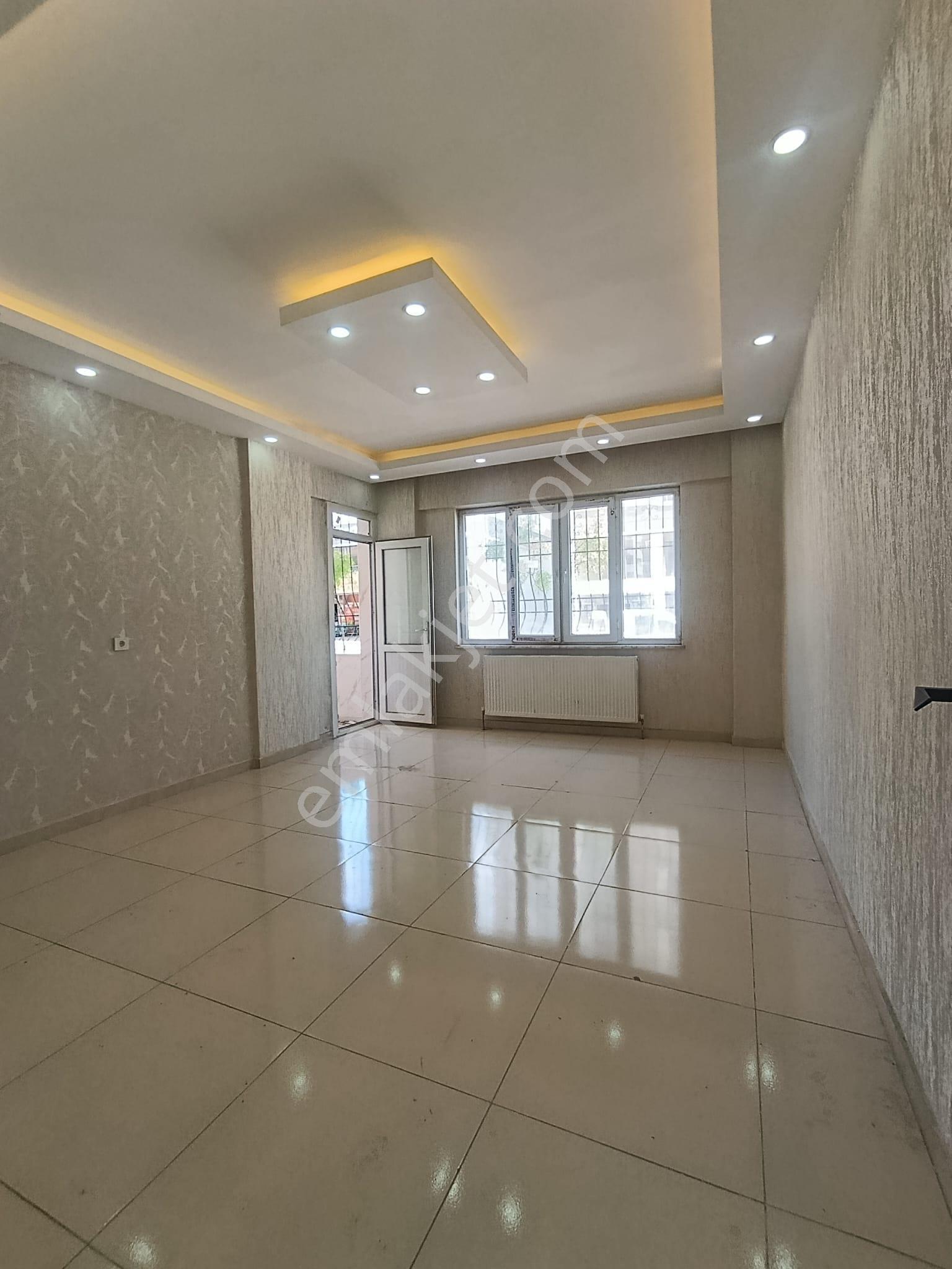 Acilin Karşısında Satılık 2+1 Sıfır Gibi Daire - Görsel 5