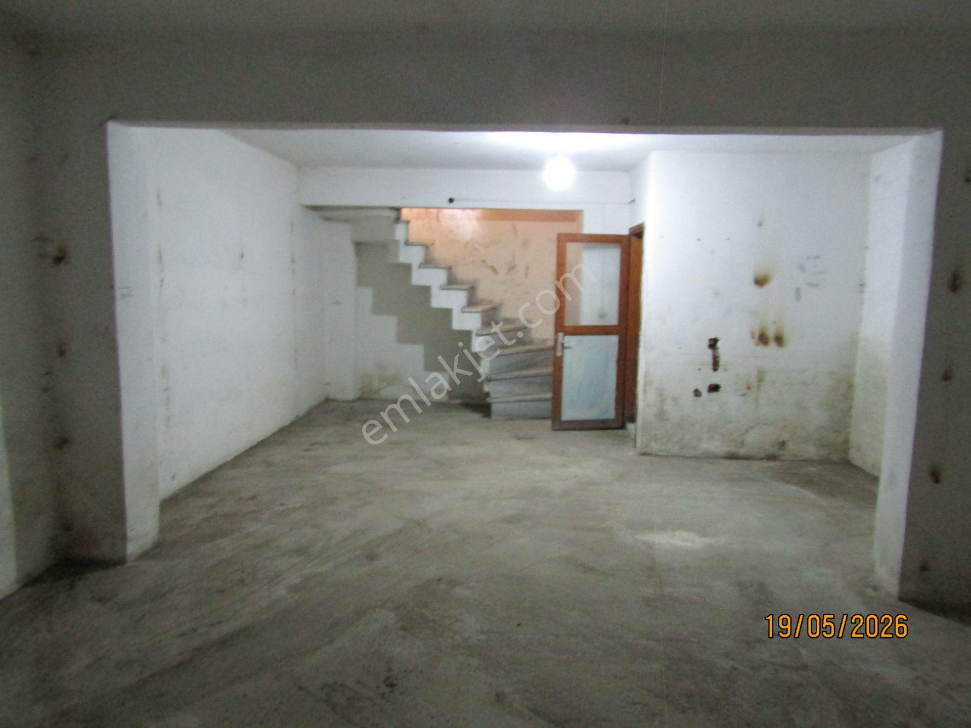 E.n.f. Emlaktan Kiralık İş Yeri İçerenköy Merkezde 130.mt Depolu - Görsel 7