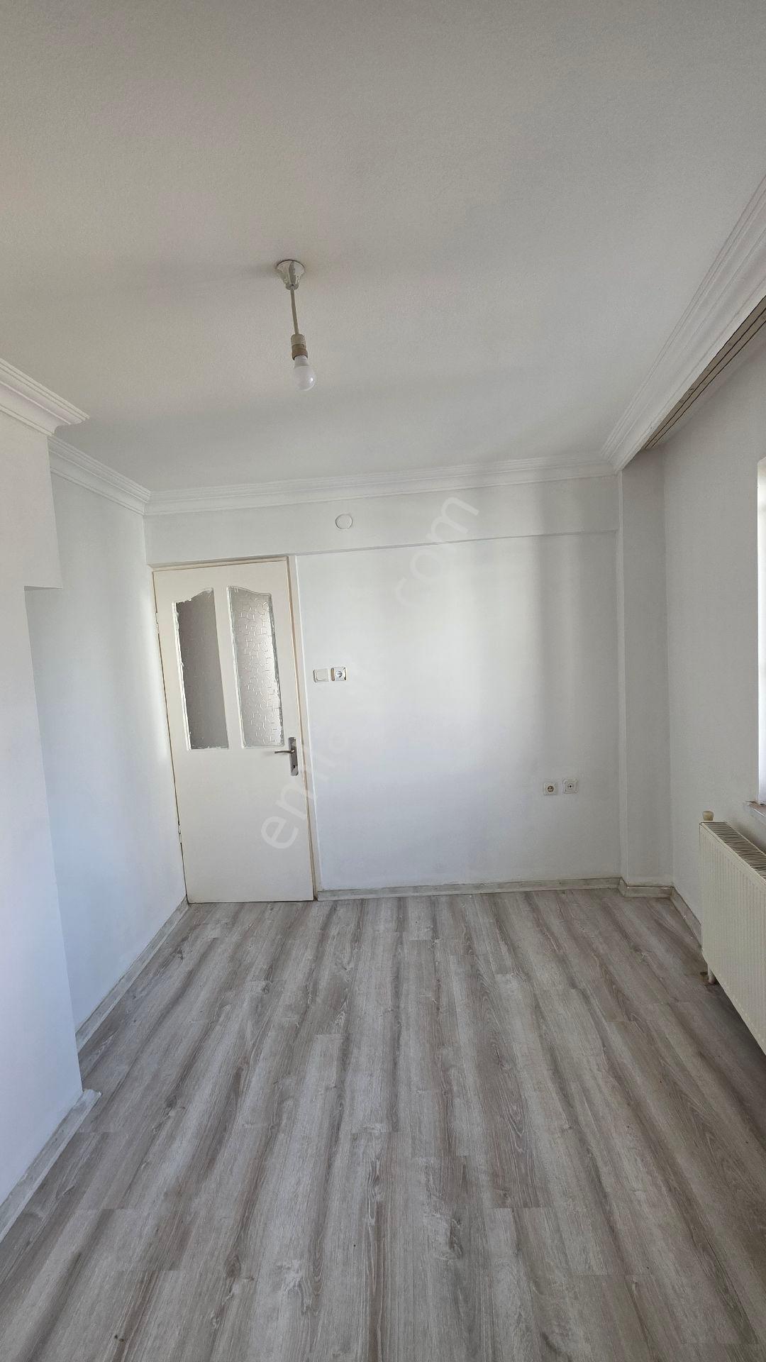 Manisa/yunusemre/uncubozköy 3+1-- 120 M² Arakat- Kapalı Mutfak - Görsel 18