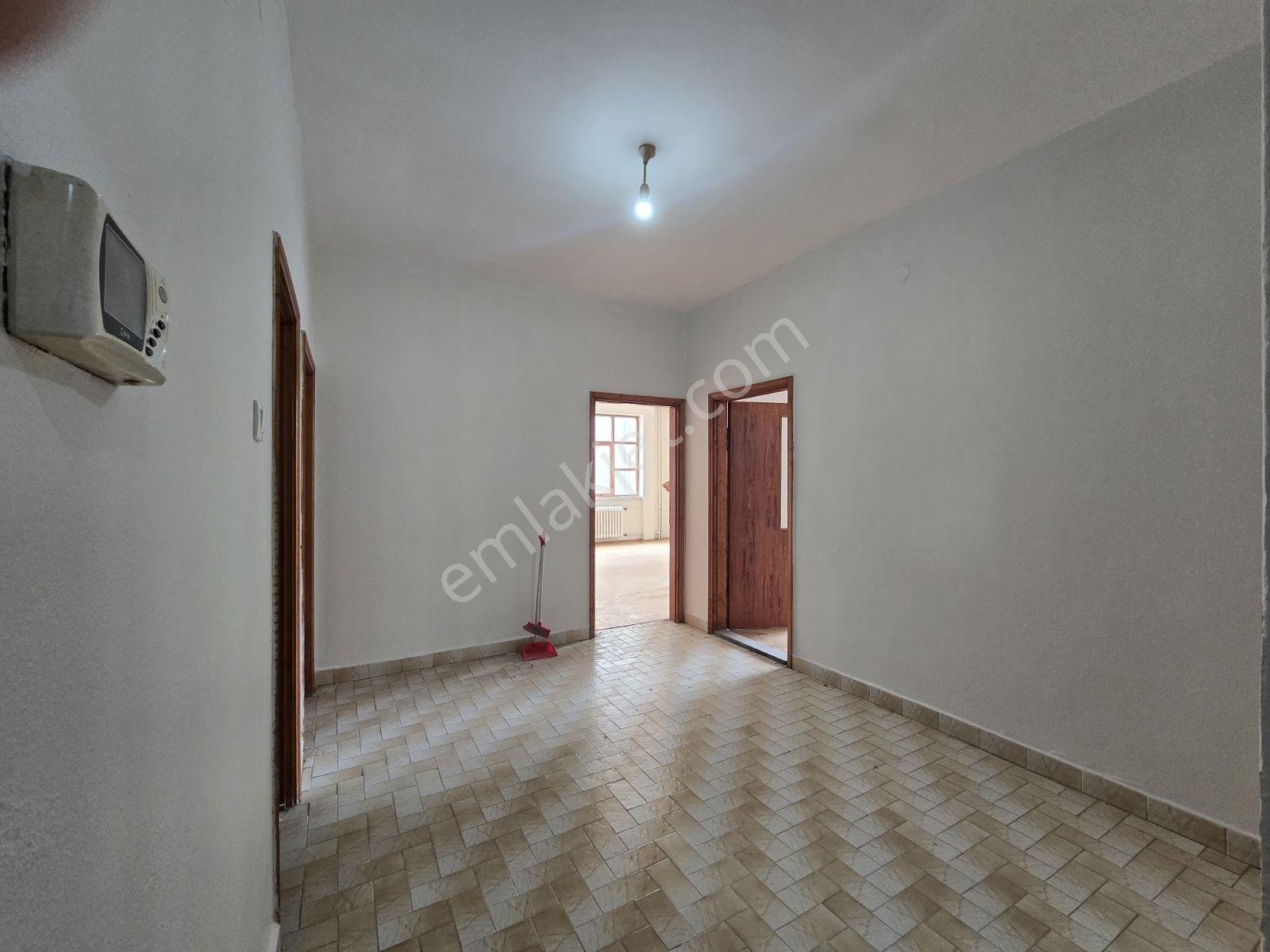 Sahabiye Mah.3+1 Geniş Kiralık Daire - Görsel 6
