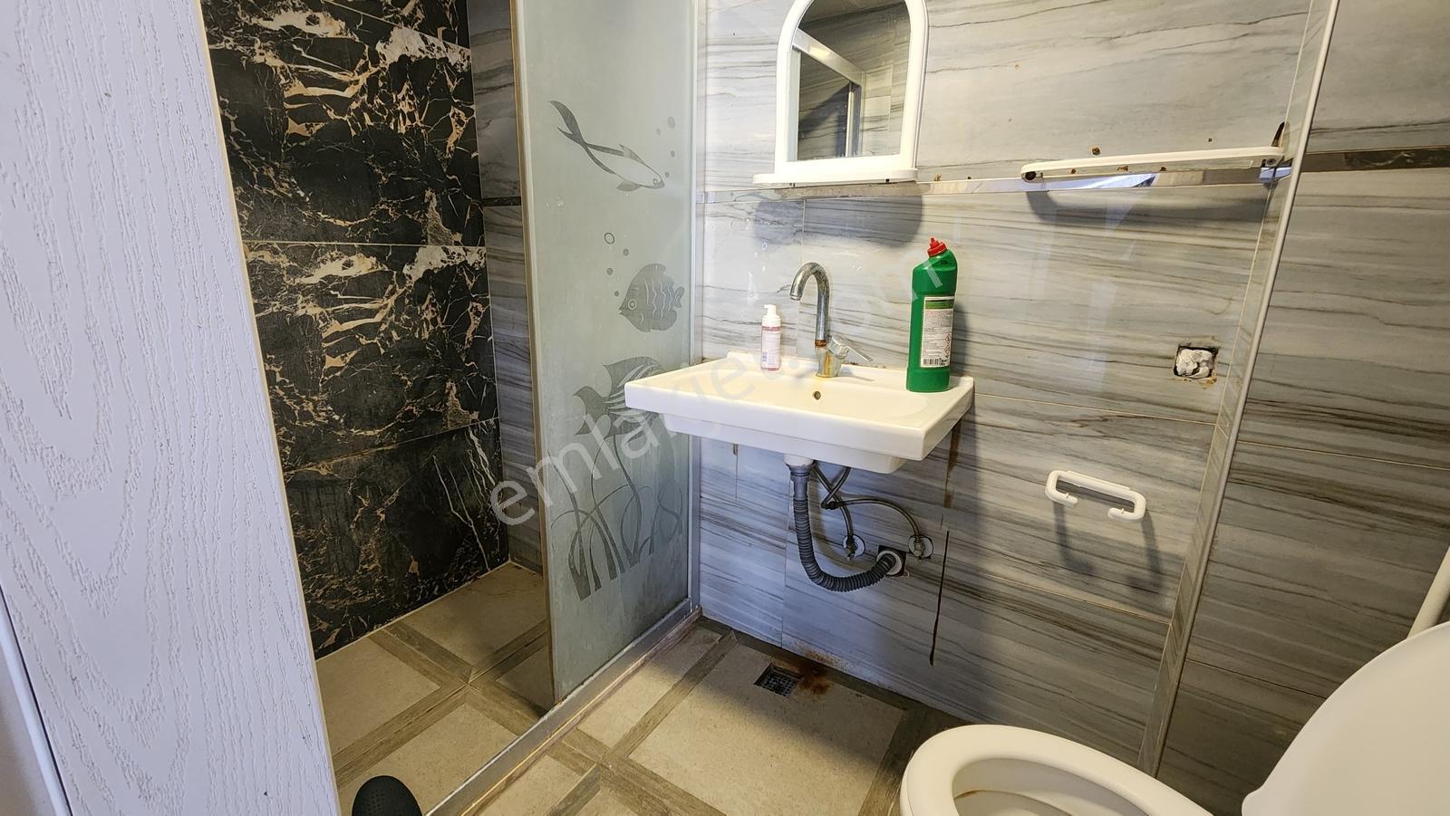 Mordoğan'da Deniz Manzaralı Geniş Bahçeli Villa - Görsel 19