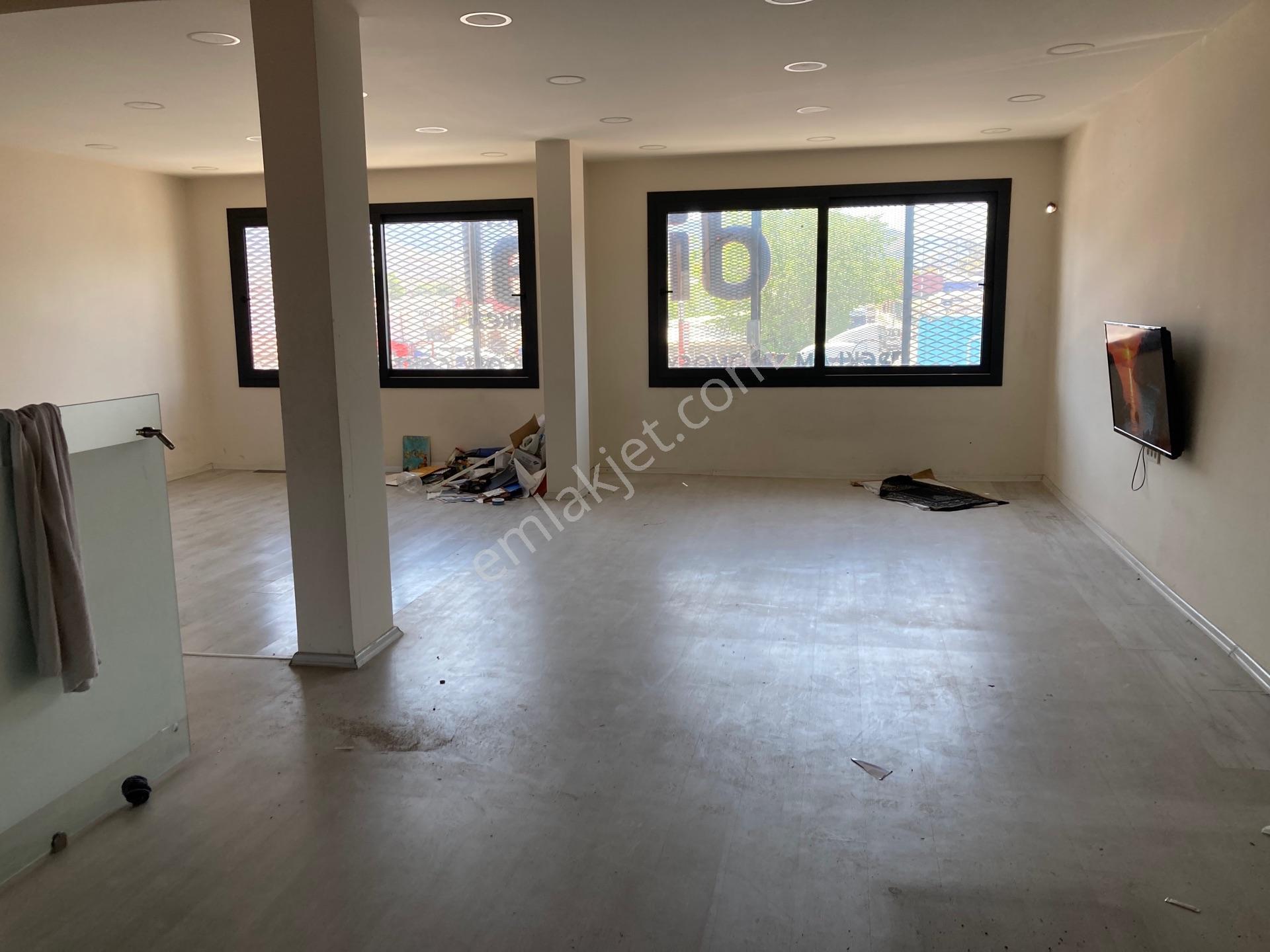 Yüksek Yaya Trafikli Cadde Üzeri Kiralık İş Yeri - Görsel 7