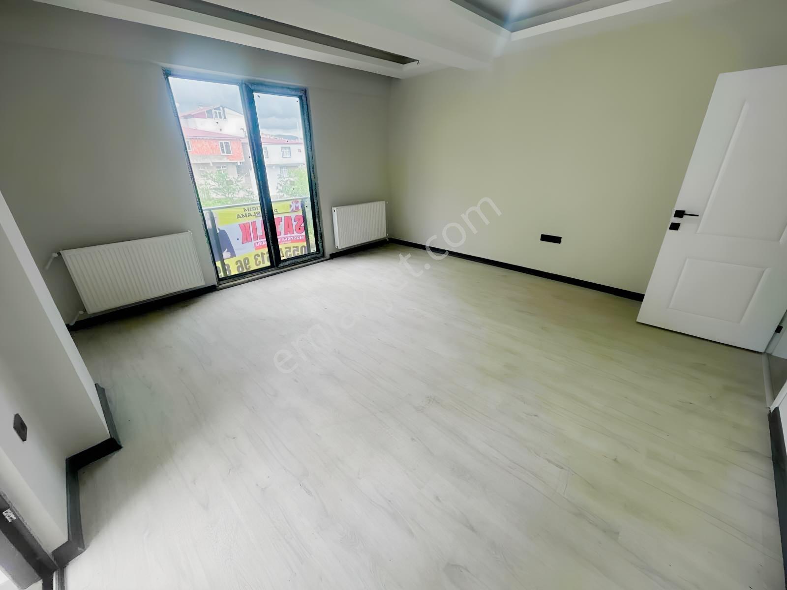 Çatalarmut Da Satılık Salon Mutfak Ayrı 1+1 - Görsel 16