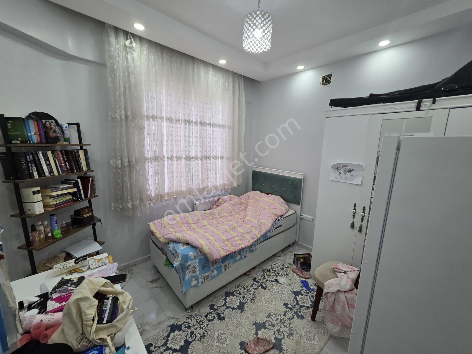 Abdulhamithan Mahallesinde Site İçerisinde Bakımlı 2+1 Daire - Görsel 7