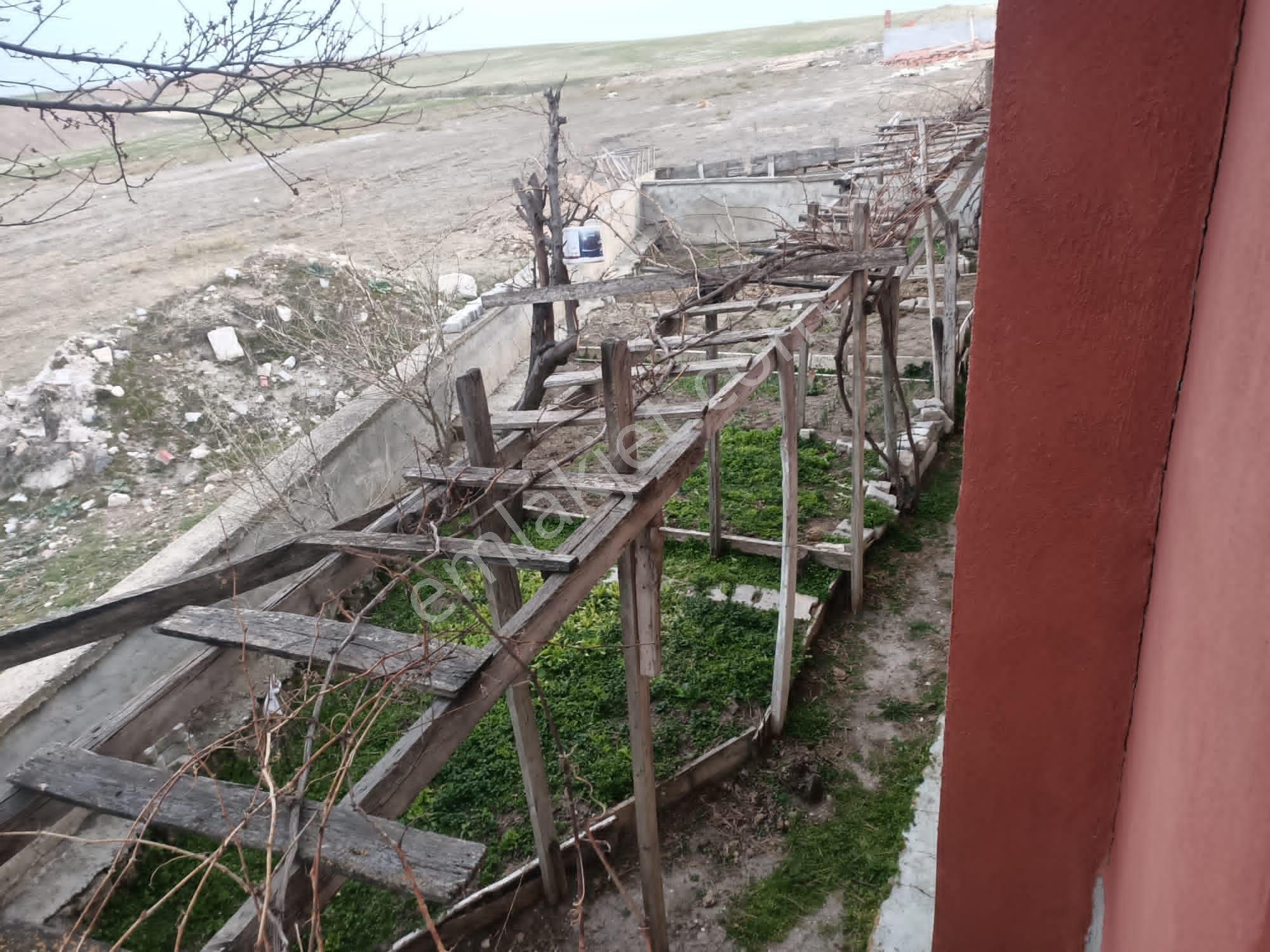 Seyitgazi Kırka Mh Afyon Yolu Yakını 3 Adet Ev Ve Arsası Bk-26 - Görsel 17