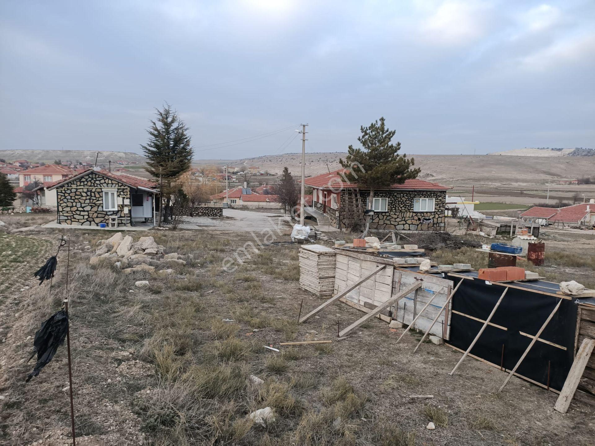 Seyitgazi Kırka Mh Afyon Yolu Yakını 3 Adet Ev Ve Arsası Bk-26 - Görsel 21