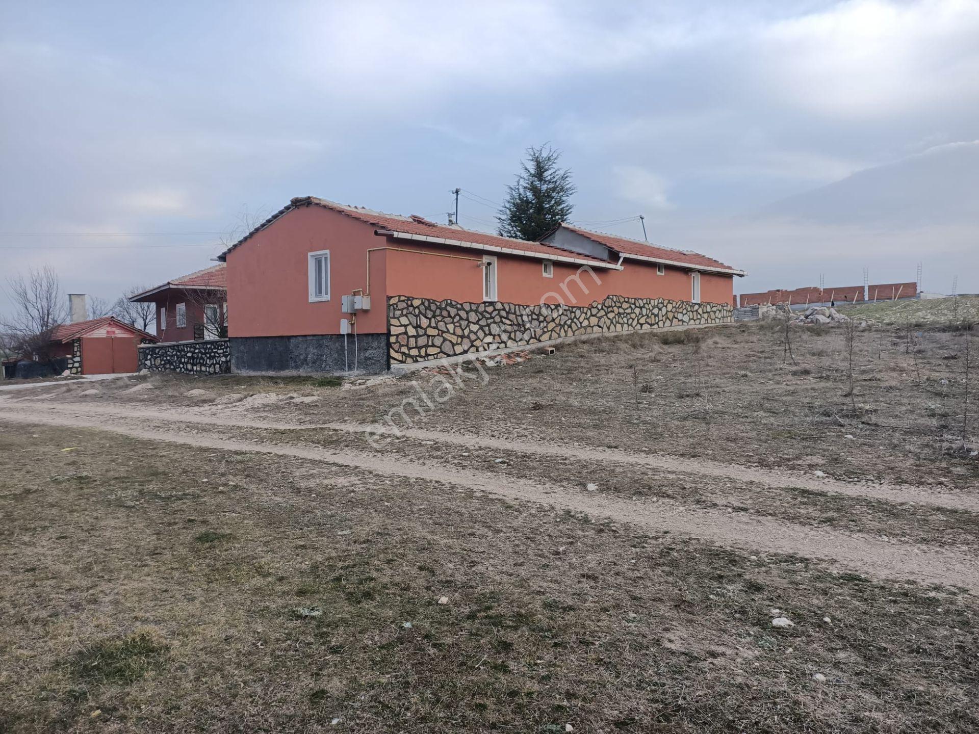 Seyitgazi Kırka Mh Afyon Yolu Yakını 3 Adet Ev Ve Arsası Bk-26 - Görsel 30