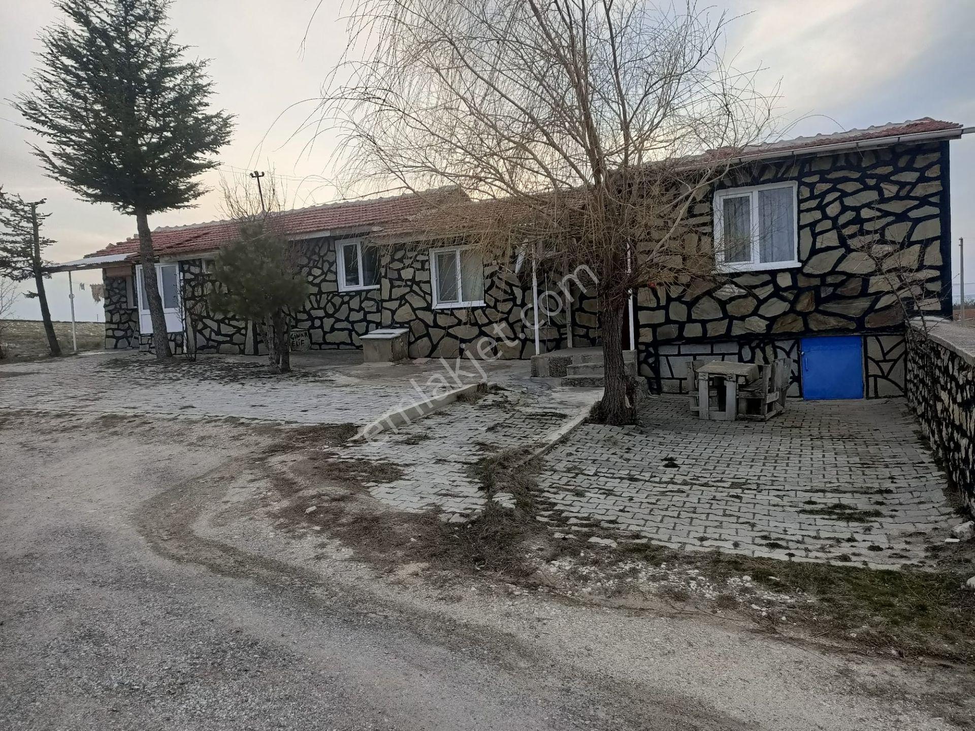 Seyitgazi Kırka Mh Afyon Yolu Yakını 3 Adet Ev Ve Arsası Bk-26 - Görsel 34