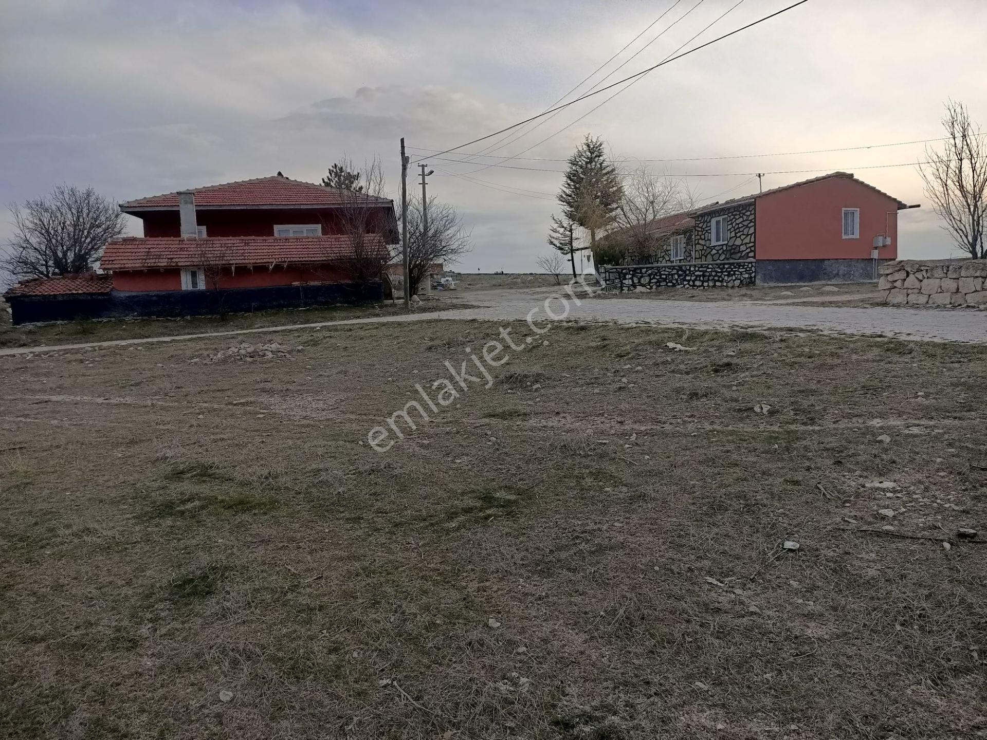 Seyitgazi Kırka Mh Afyon Yolu Yakını 3 Adet Ev Ve Arsası Bk-26 - Görsel 9