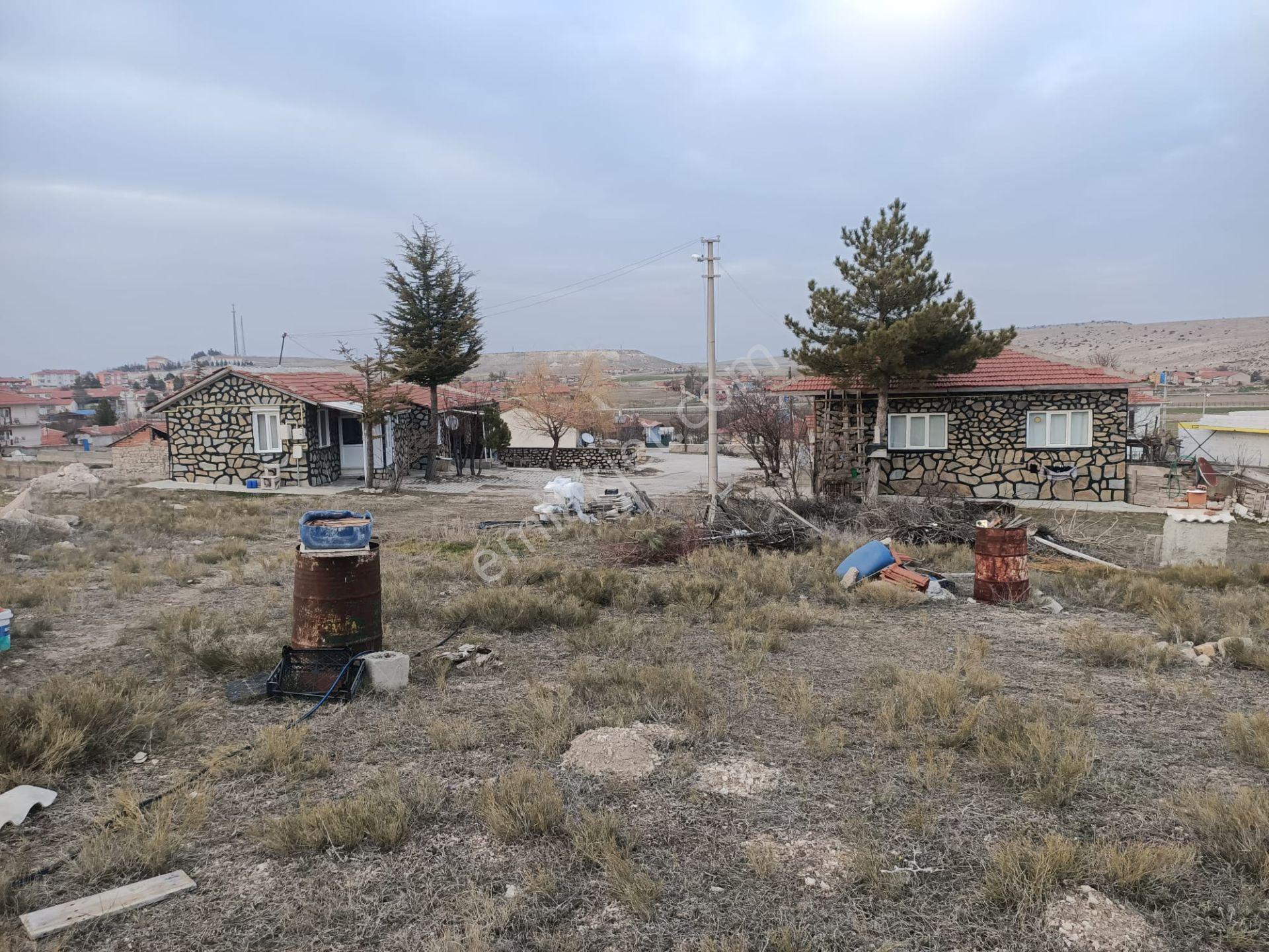 Seyitgazi Kırka Mh Afyon Yolu Yakını 3 Adet Ev Ve Arsası Bk-26 - Görsel 24