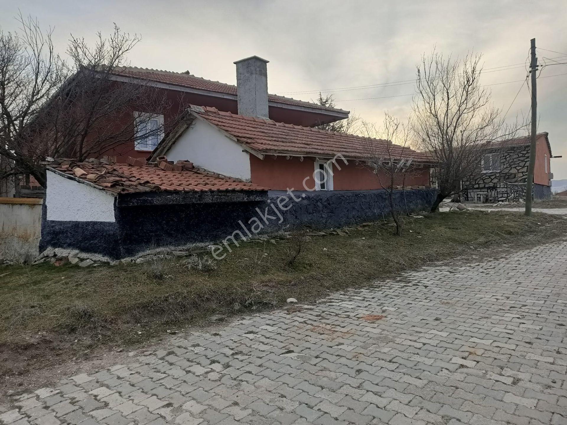 Seyitgazi Kırka Mh Afyon Yolu Yakını 3 Adet Ev Ve Arsası Bk-26 - Görsel 31