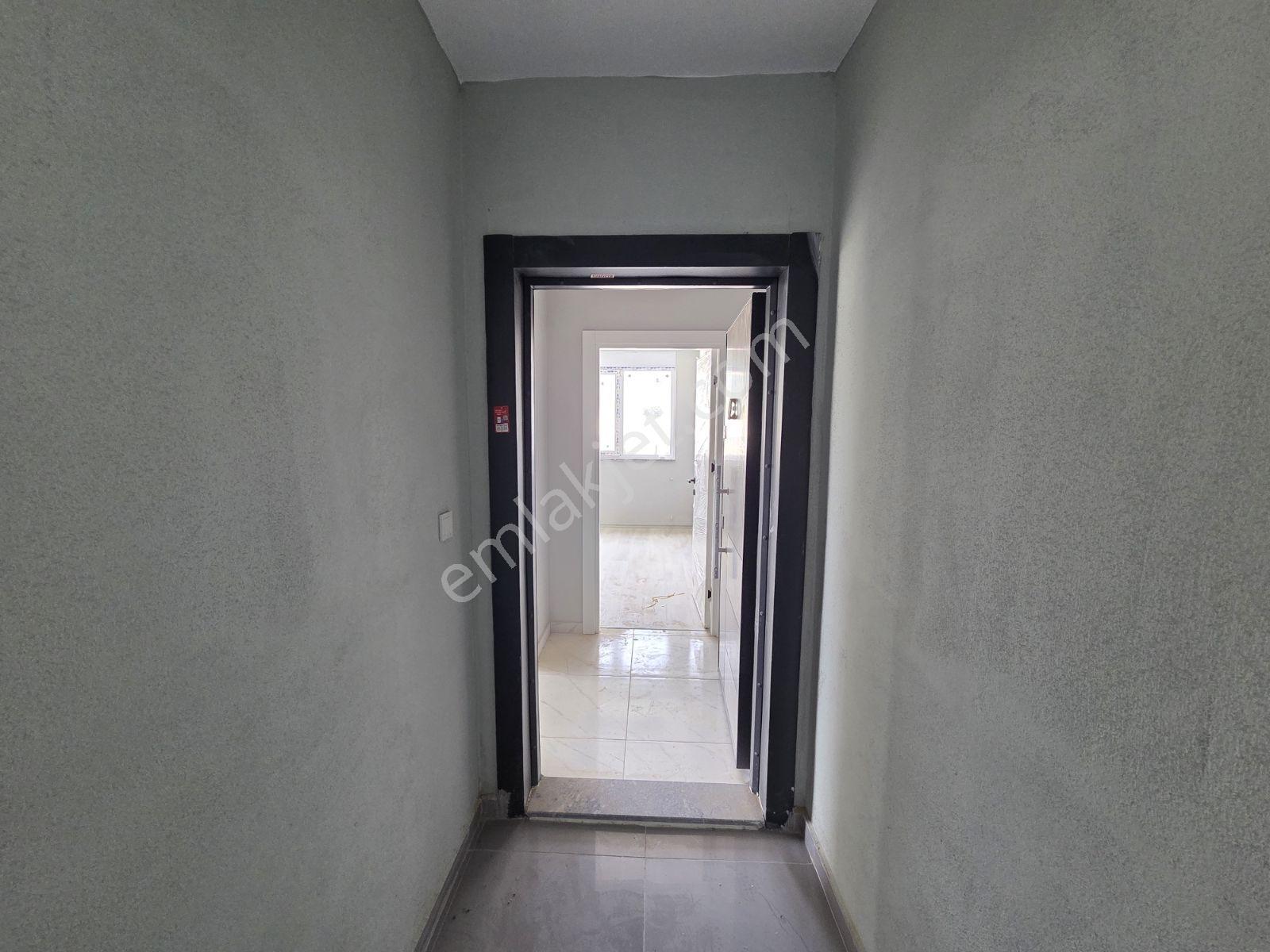 Varsak Karşıyakada Havuzlu Sitede 2+1 Asansörlü Fırsat Daire - Görsel 10