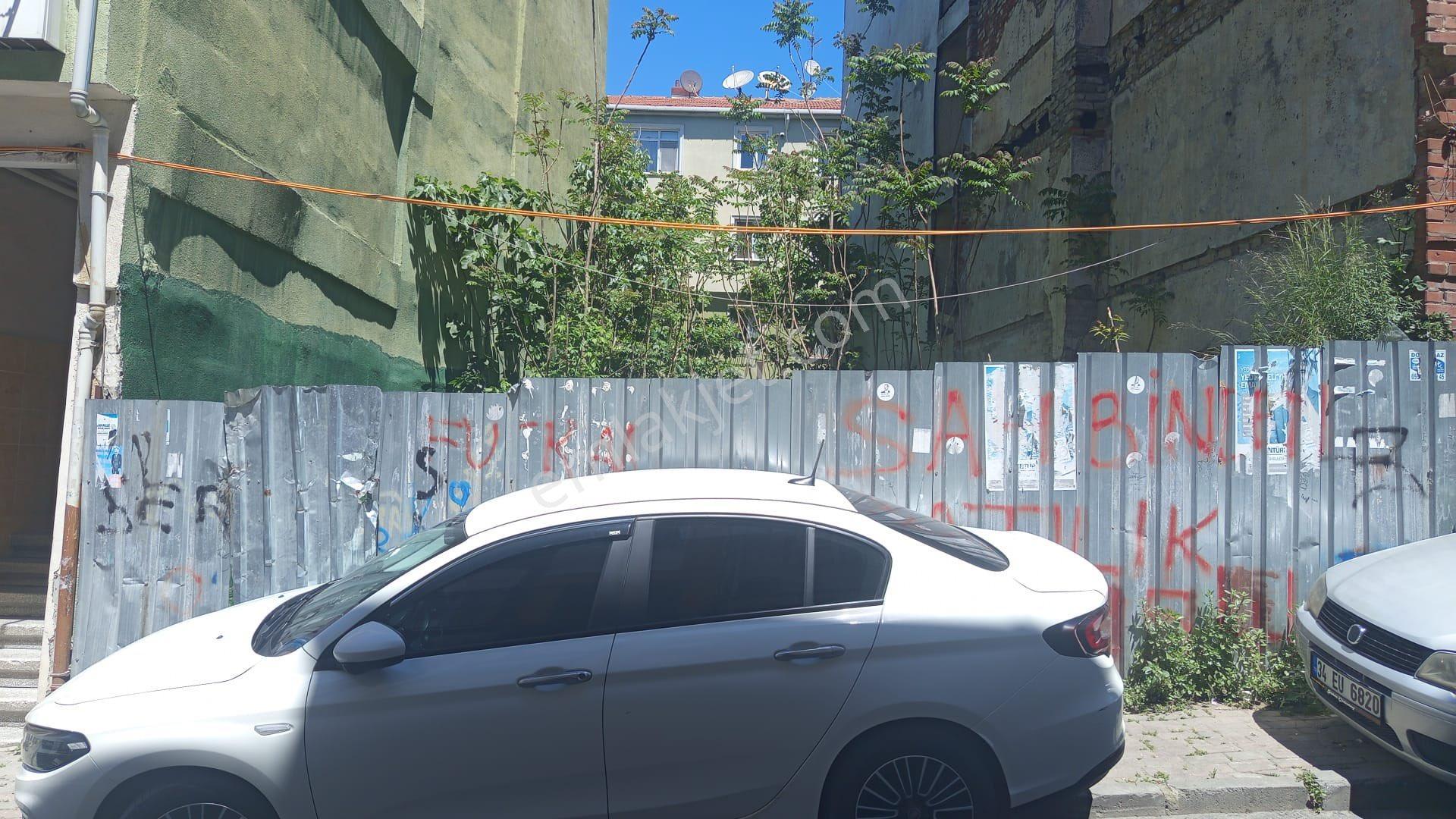 Yedikule Hacı Ehvattinde Satılık 135 M2 Arsa - Görsel 6