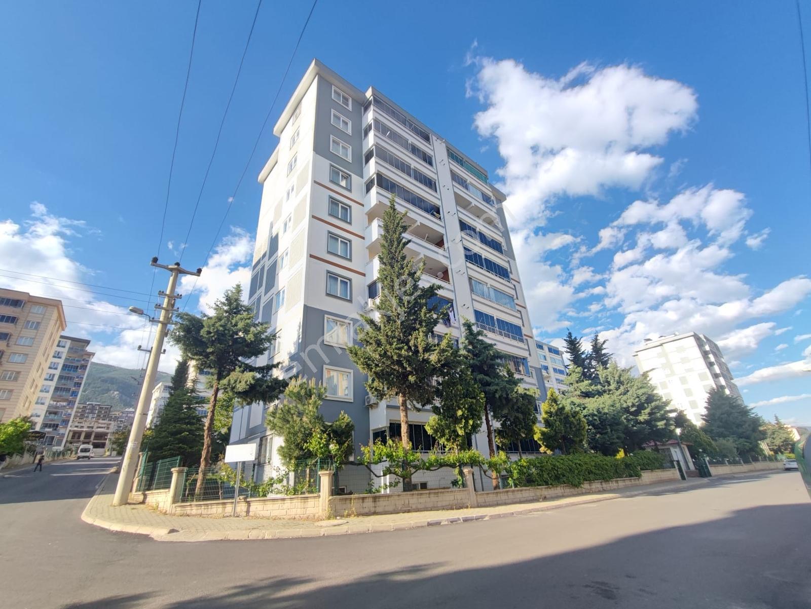 Coldwell Banker'den Hürriyet Mahallesinde Geniş Satılık 4+1