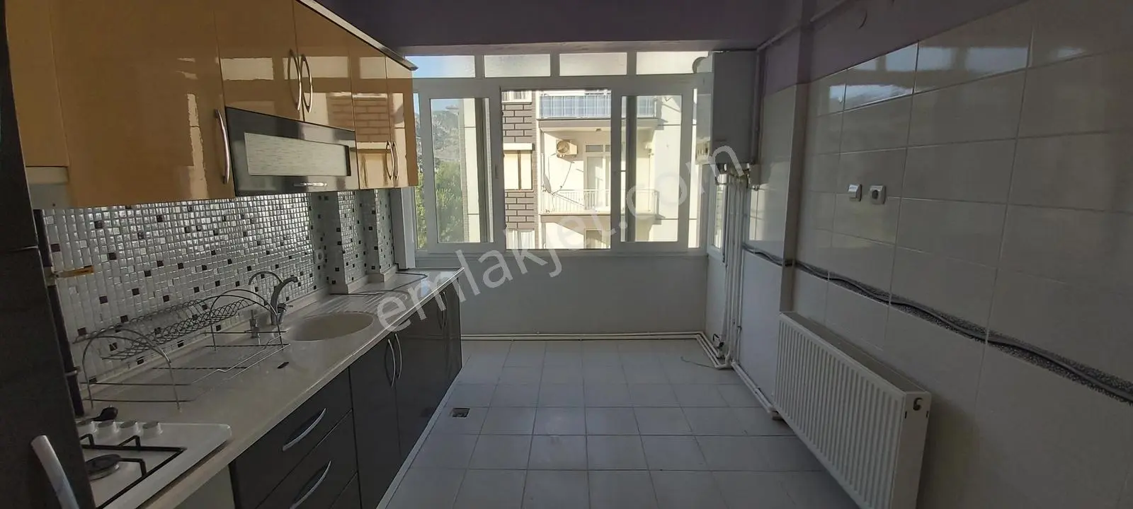 Söke Atatürk Mah.de 130 M² 2+1 Ara Kat Daire - Görsel 3