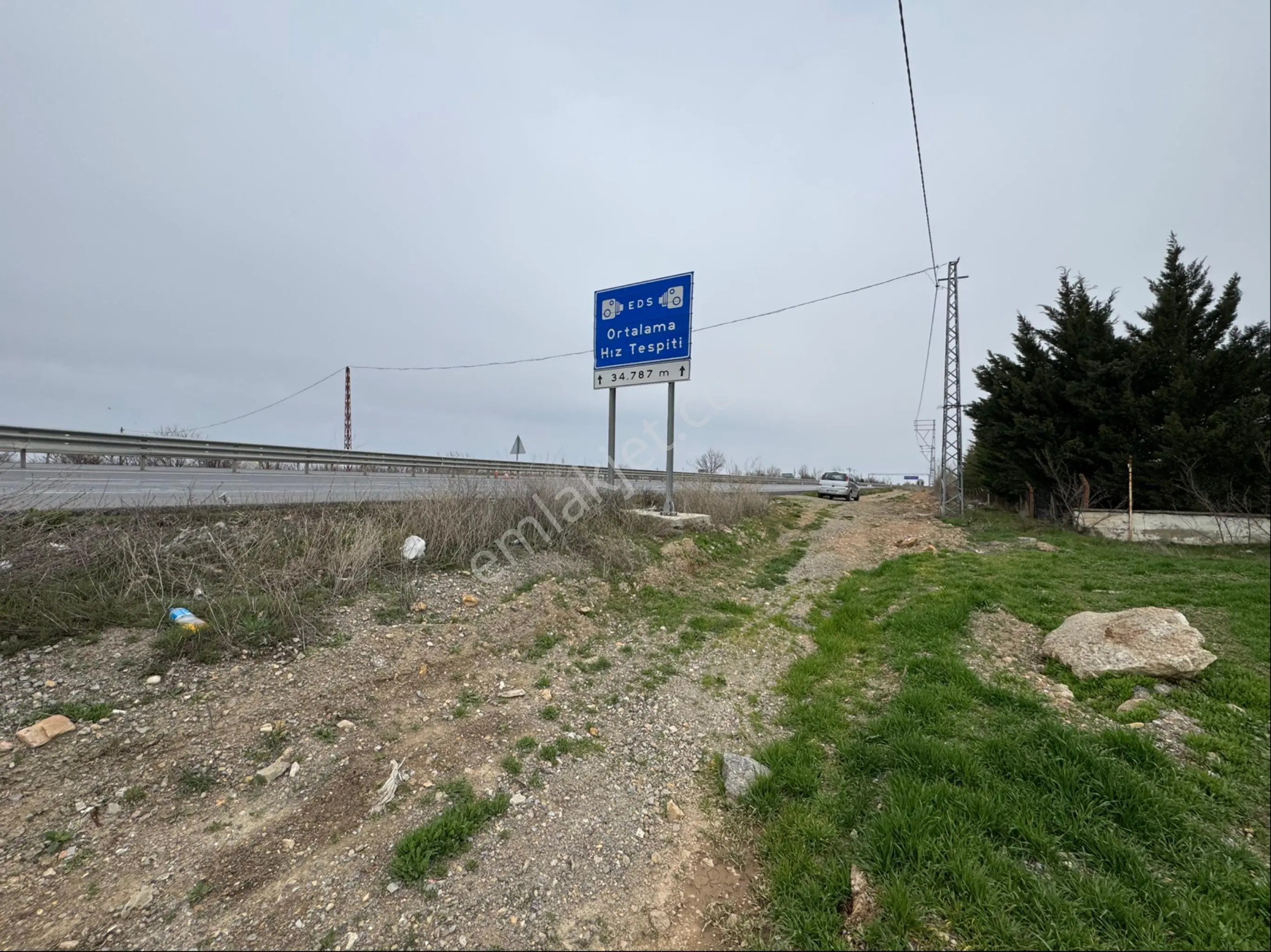 A-k Emlaktan D-300 E Sıfır 2 Parça Toplam 1500 M2 Satılık Arazi - Görsel 2