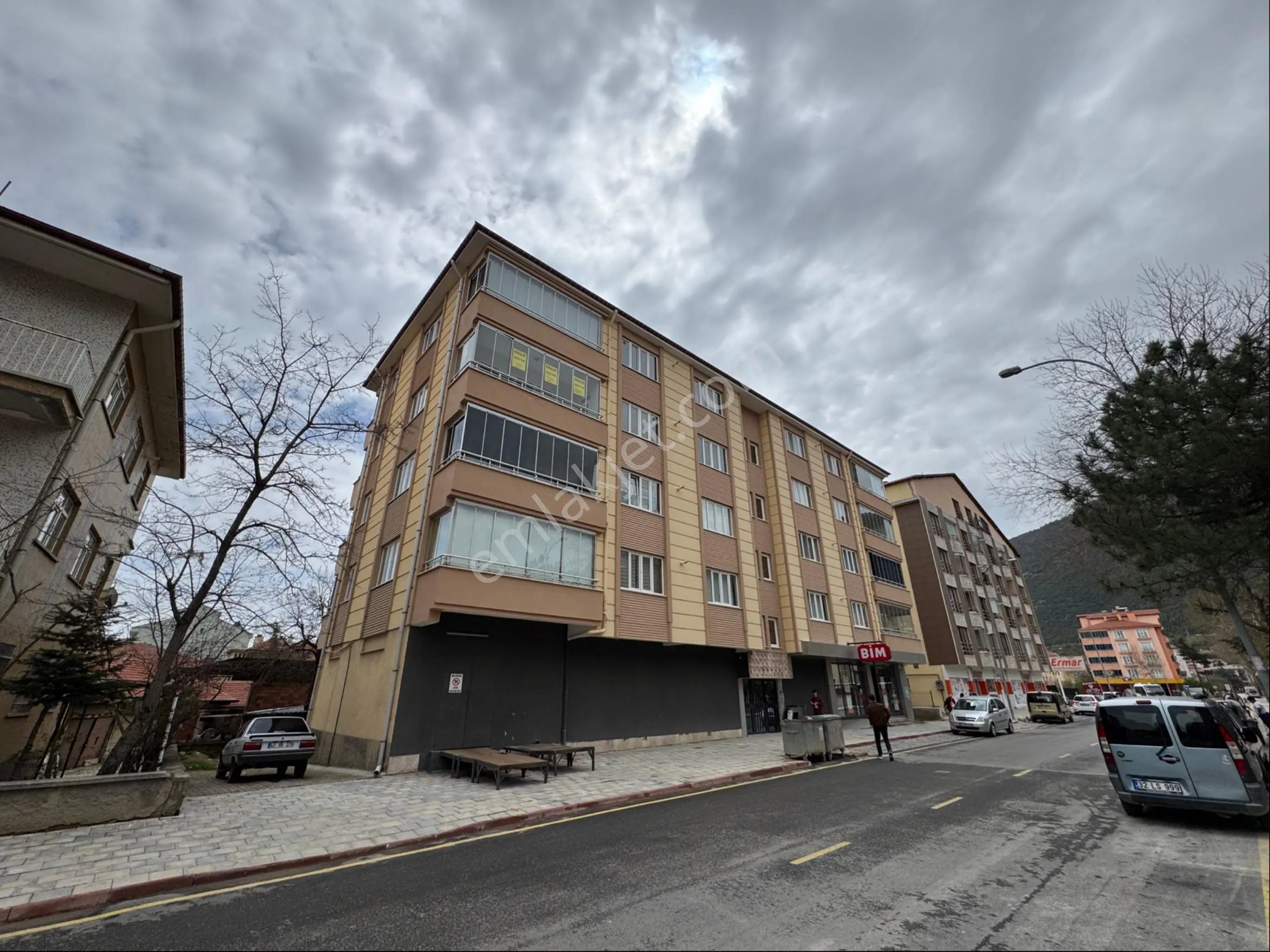 A-k Emlaktan Kileci Mah 4+1 Kiralık Cadde Cephe Ara Kat Daire