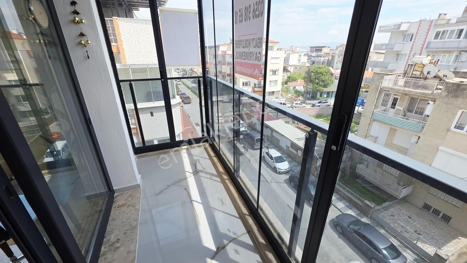 Söke De Futbol Sokak Üzerinde 60 M² Lüks 1+1 Kiralık Daire - Görsel 13