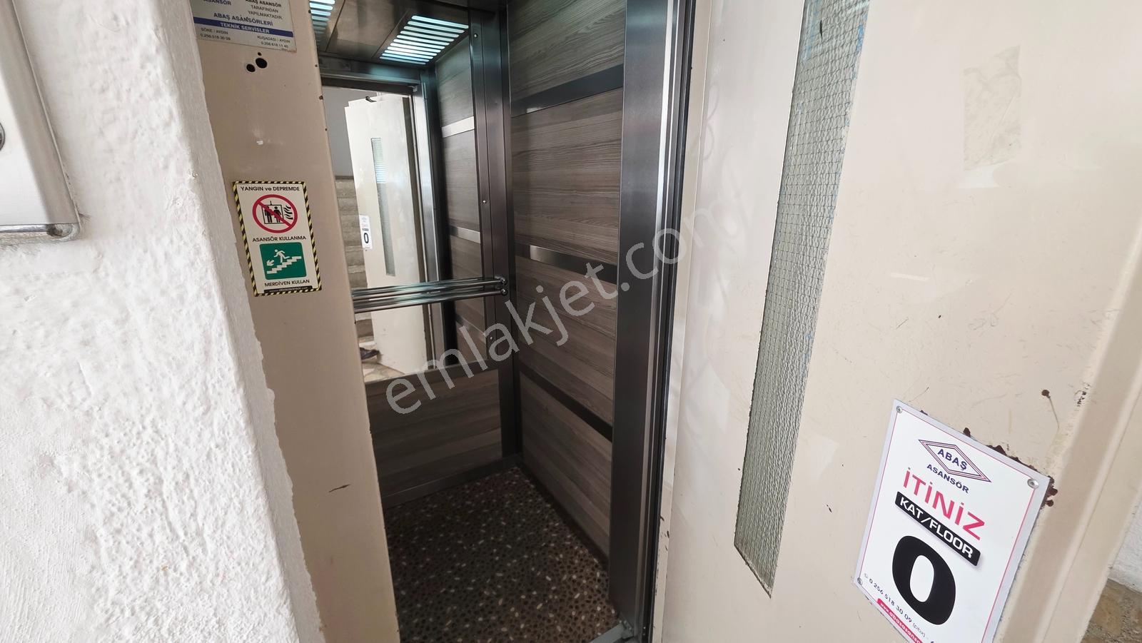 Kuşadası Marina Karşısı | Deniz Manzaralı 190 M² Geniş Daire - Görsel 20