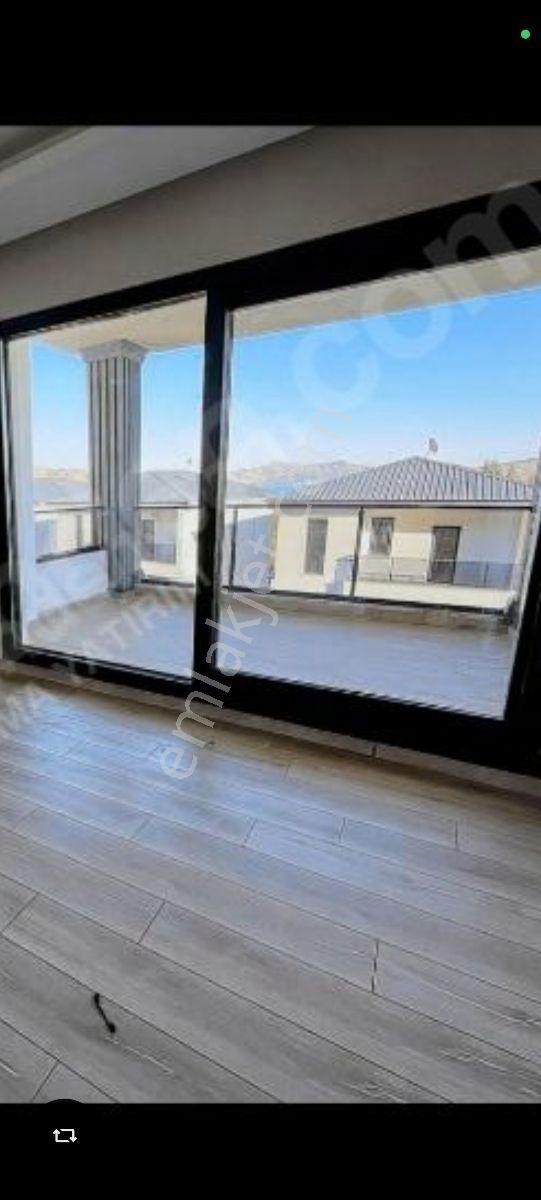 (ema) Dan, Hazar Gölü Manzaralı, 4+1 Site De, Sıfır Villa - Görsel 11