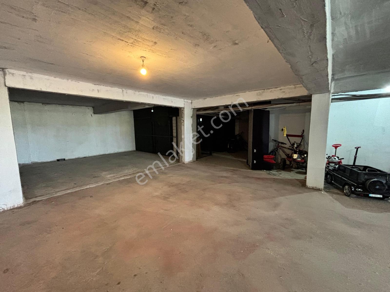 Cadde Üstü Site İçinde Ayça'dan Kiralık 3+1 Geniş Daire - Görsel 31