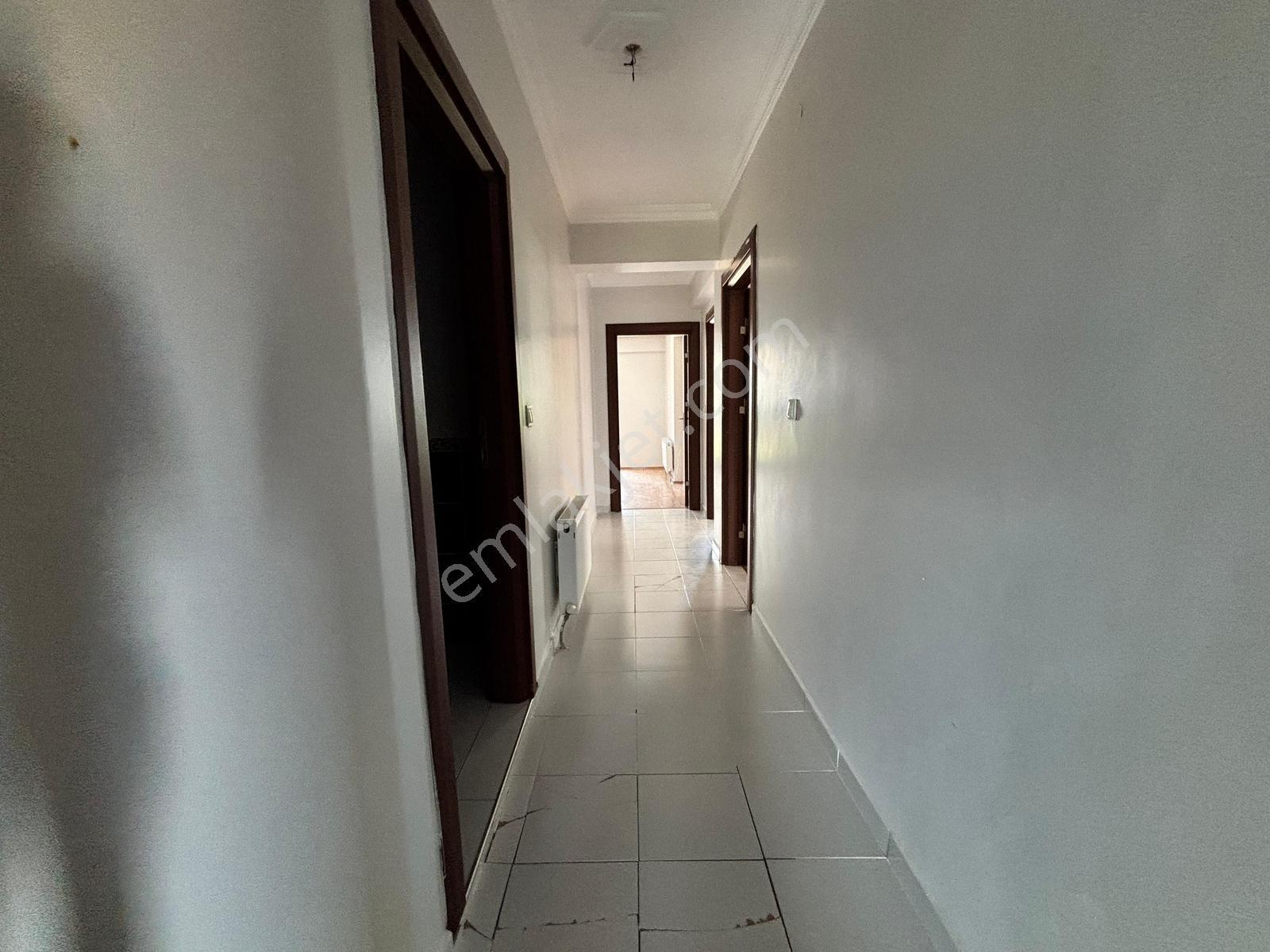 Cadde Üstü Site İçinde Ayça'dan Kiralık 3+1 Geniş Daire - Görsel 22