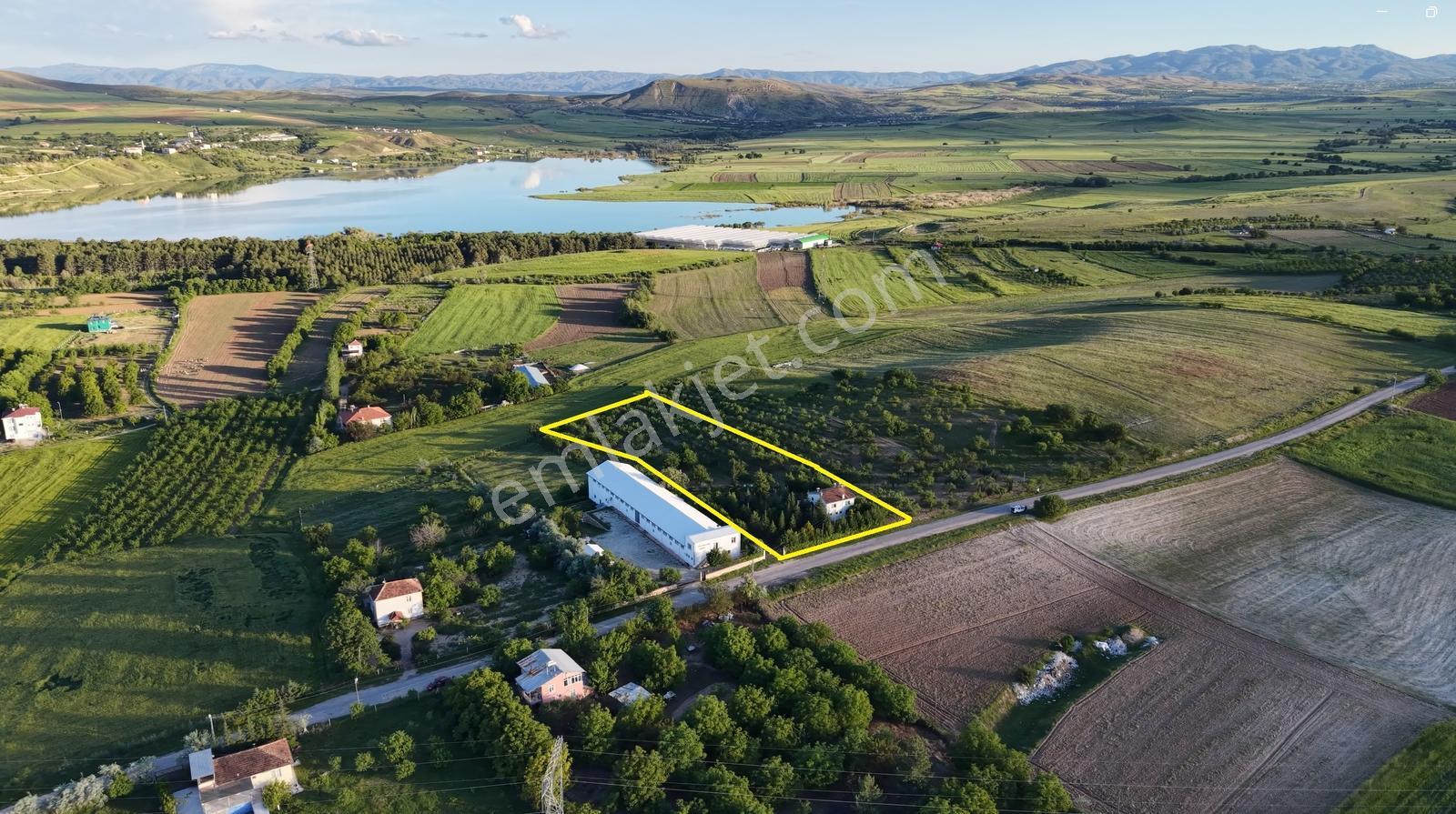 *nova* Beşik'te Asfalt Yola Sıfır, İmarlı, Havuzlu Bahçeli Villa - Görsel 18