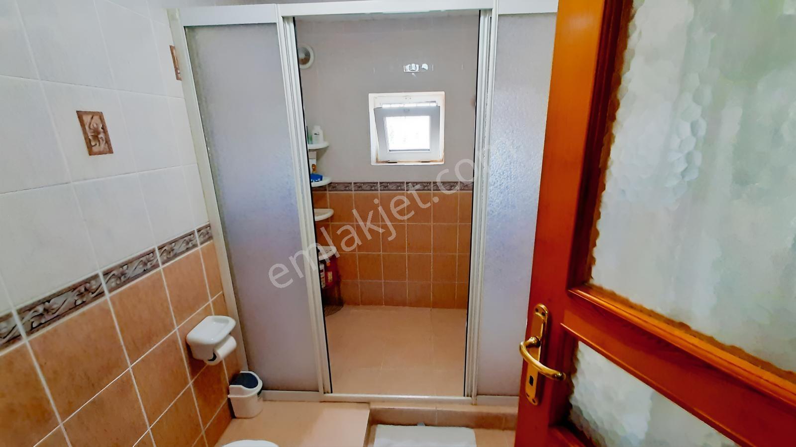 *nova* Beşik'te Asfalt Yola Sıfır, İmarlı, Havuzlu Bahçeli Villa - Görsel 7