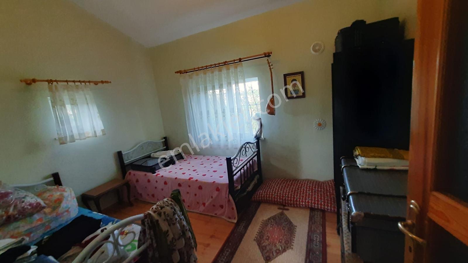 *nova* Beşik'te Asfalt Yola Sıfır, İmarlı, Havuzlu Bahçeli Villa - Görsel 12