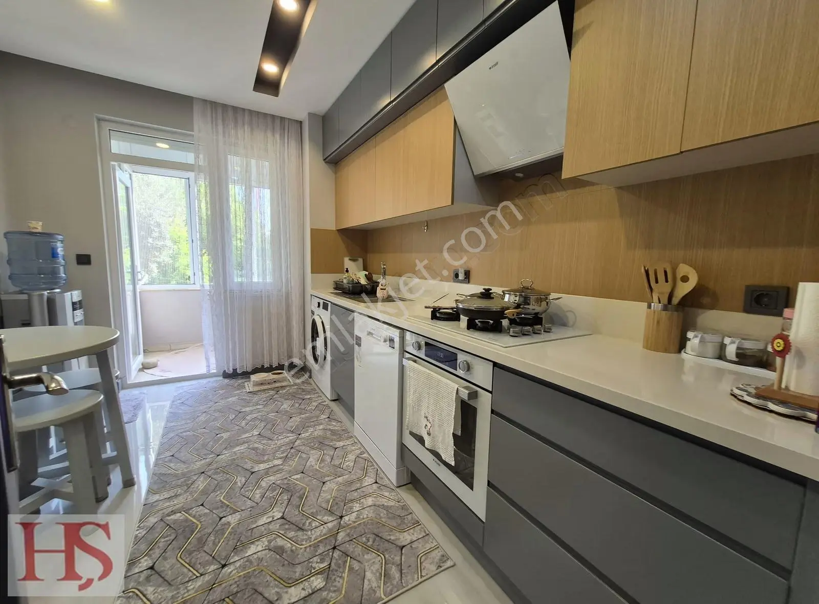 Antalya Konyaaltı Ögretmenevleri Mah Ayrı Mutfak 2+1 110m2