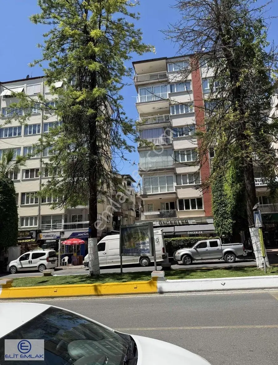 Adnan Menderes Bulvarında Kiralık Dükkan - Görsel 20