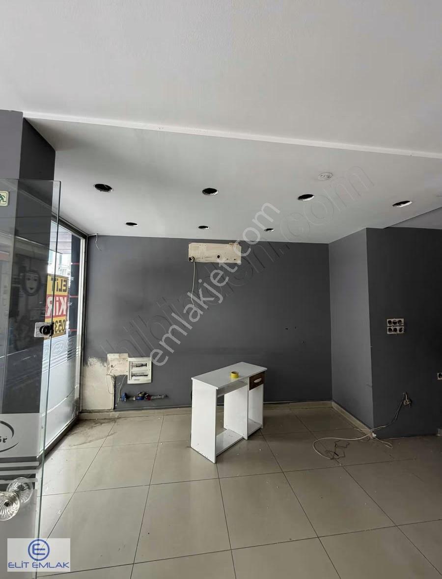 Adnan Menderes Bulvarında Kiralık Dükkan - Görsel 6