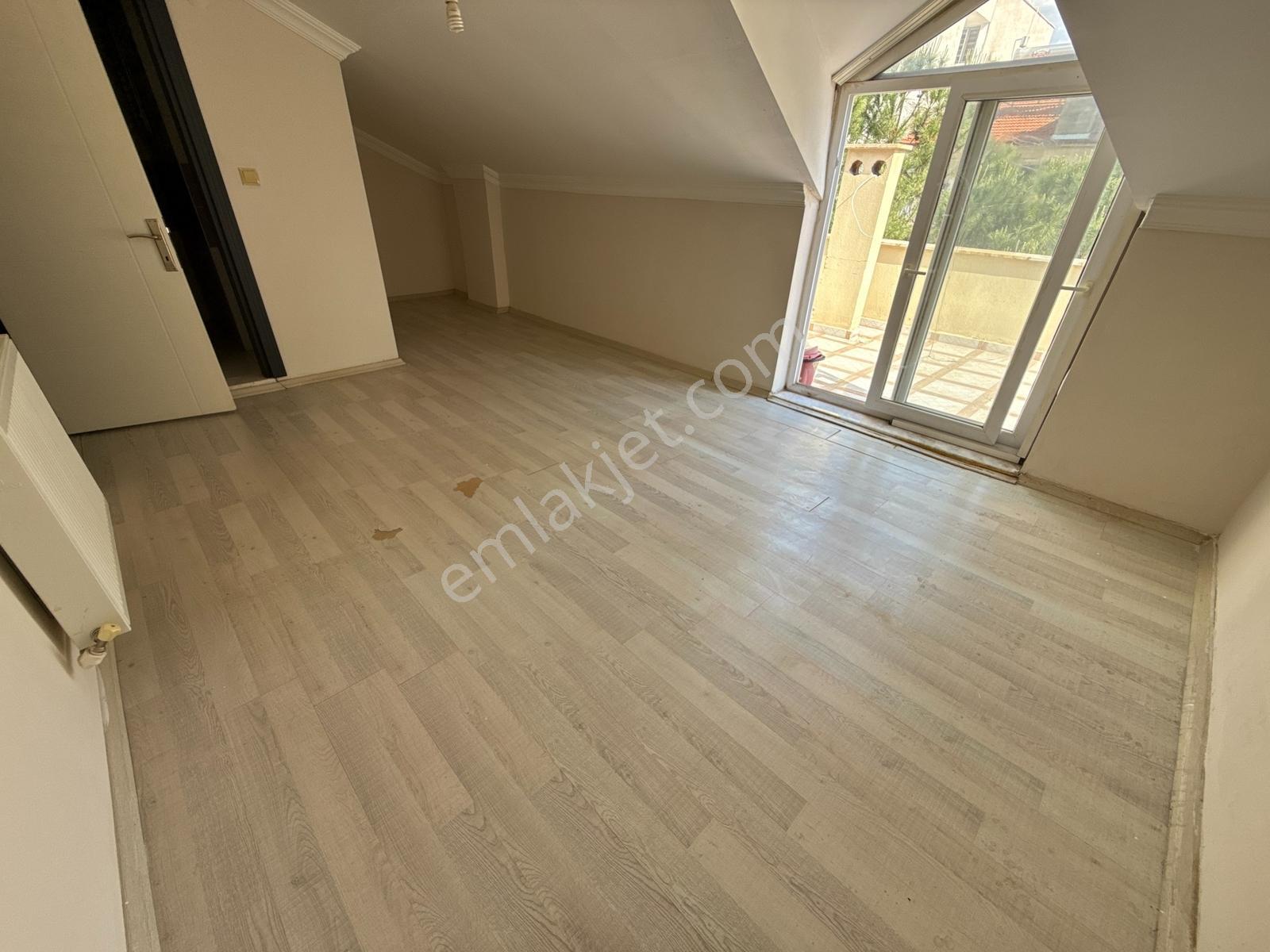 Satılık Muradiye Mh 4+1 150m2 7 Yasında Dubleks Daire - Görsel 8