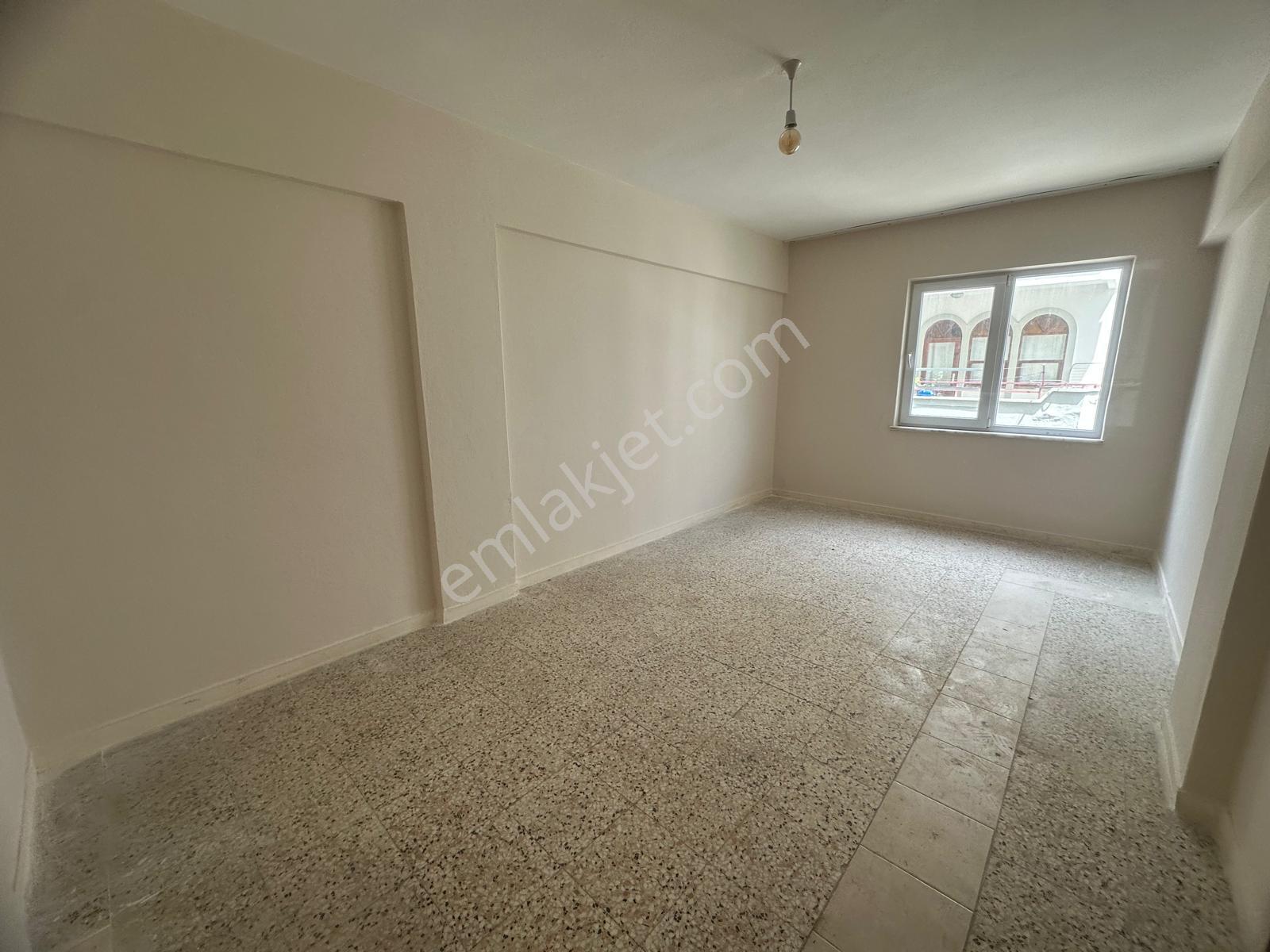 Alanya Güllerpınarı Mah.çimen Otel Sokağı Kiralık 2+1 Daire - Görsel 3