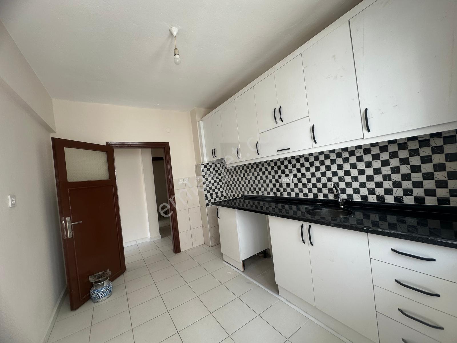 Alanya Güllerpınarı Mah.çimen Otel Sokağı Kiralık 2+1 Daire - Görsel 16