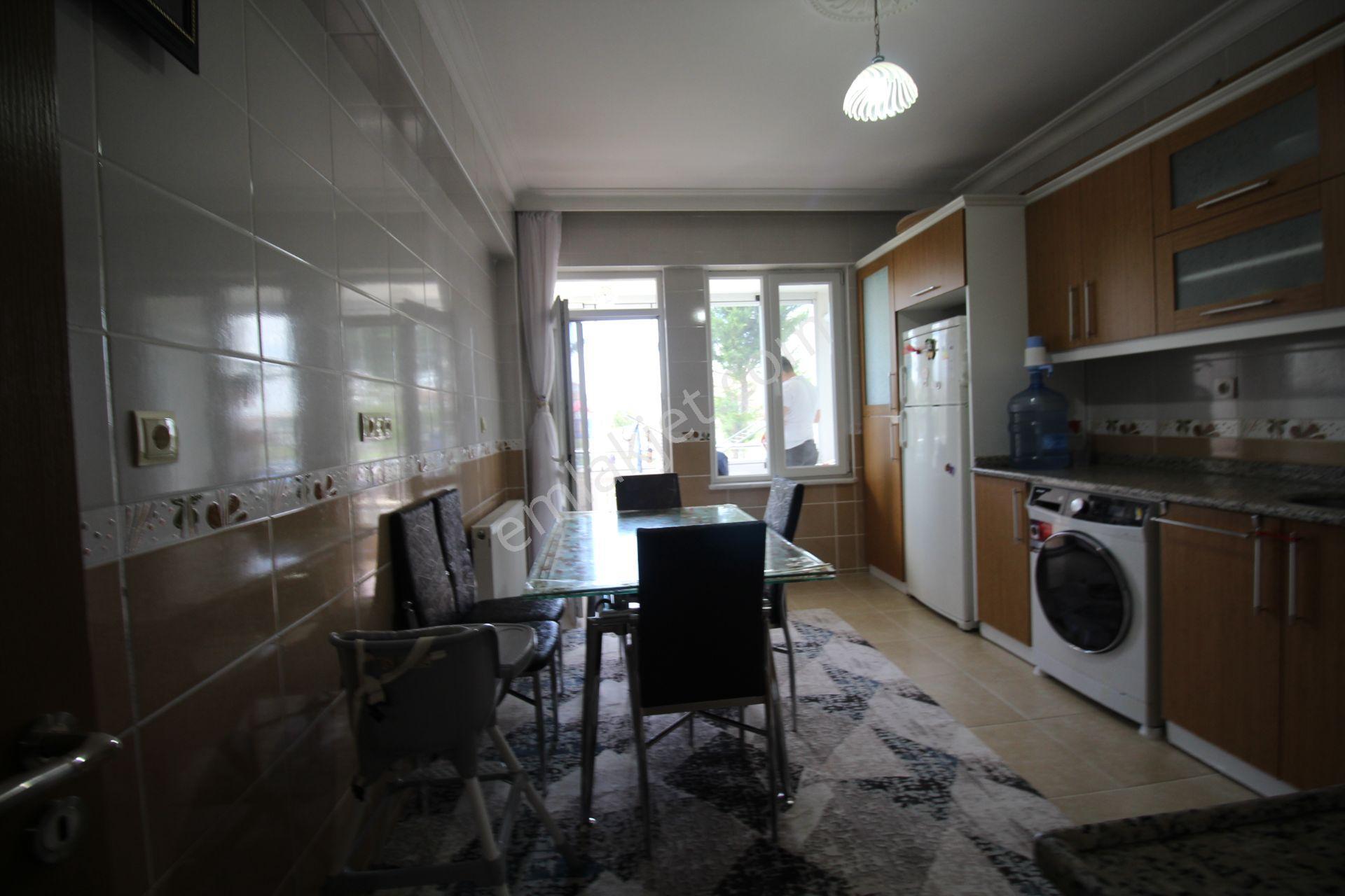 Aksaray Nakkaşda Site İçinde Parka Cephe Satılık 2+1 Geniş Daire - Görsel 17