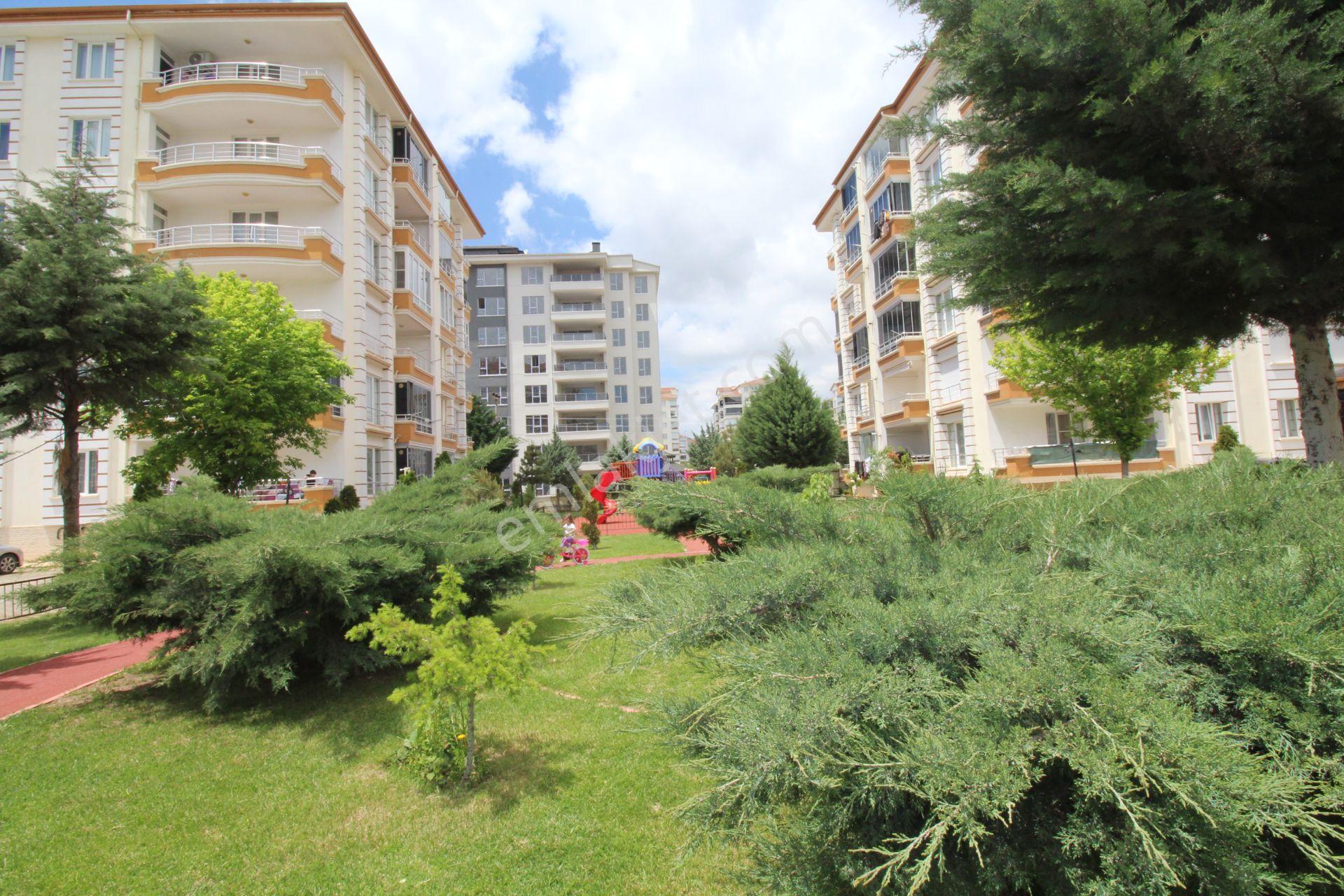 Aksaray Nakkaşda Site İçinde Parka Cephe Satılık 2+1 Geniş Daire - Görsel 6