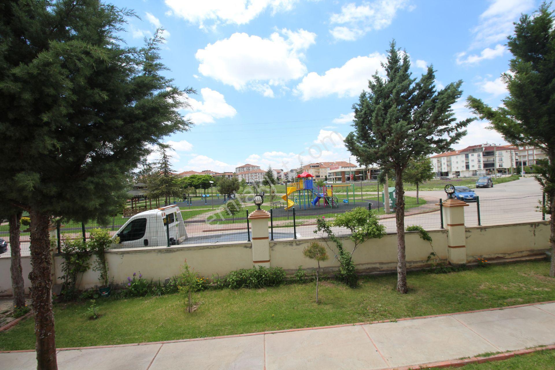 Aksaray Nakkaşda Site İçinde Parka Cephe Satılık 2+1 Geniş Daire - Görsel 26