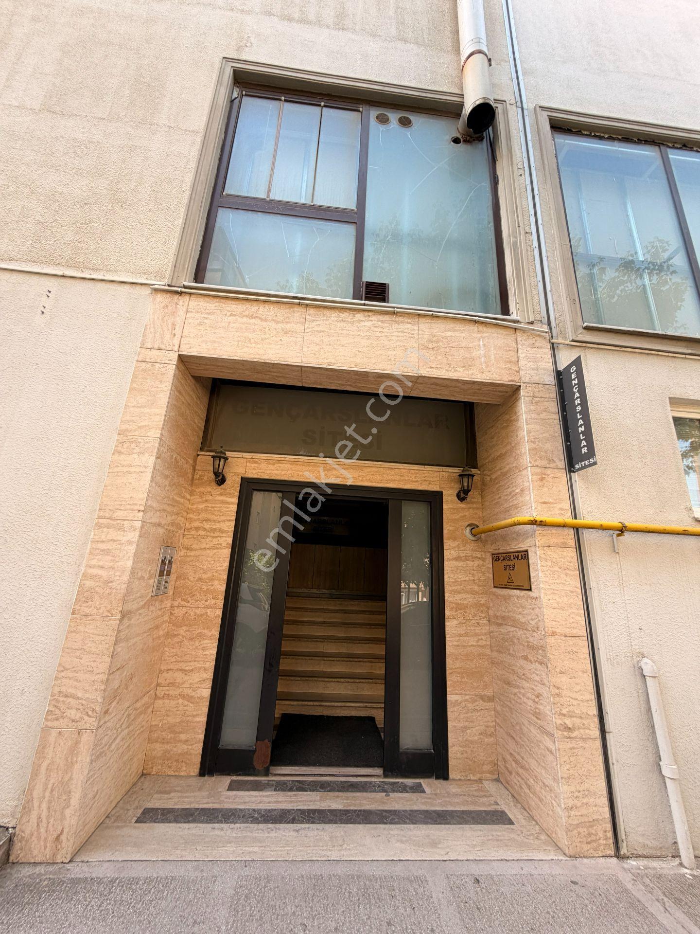 Gençarslanlar İş Merkezi'nde 2+1 100m² Kiralık Ofis - Görsel 2