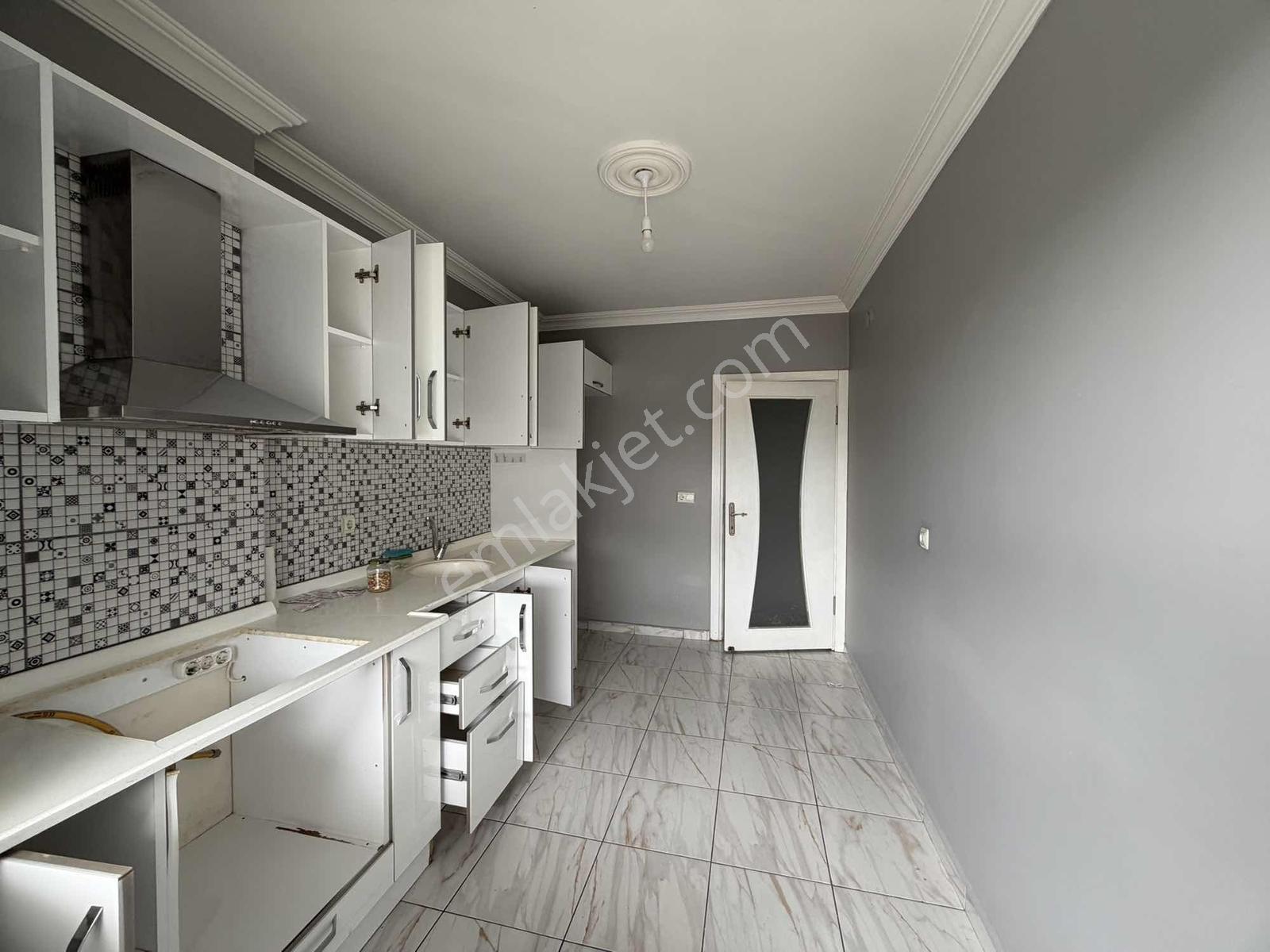 Ayşe Emlak'tan Arifbeyde Geniş Kiralık Daire - Görsel 8