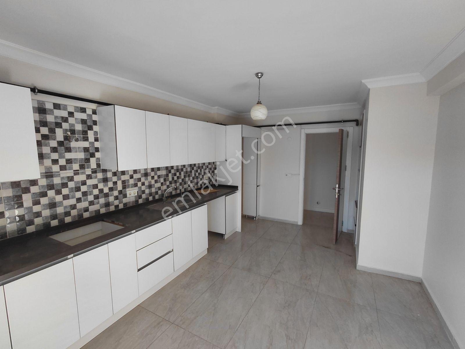 ** Havuzlu Sitede, Satılık, Masrafsız Ve Geniş Daire !!! - Görsel 9