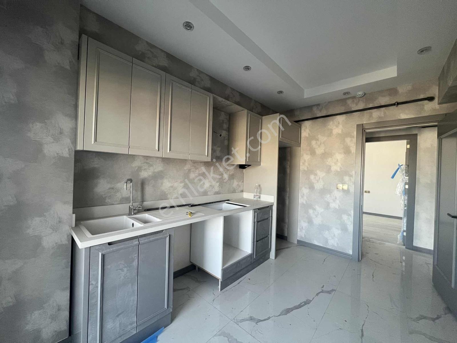 Şehzade'den Şemikler'de 2+1 Havuzlu Site İçi Satılık Daire - Görsel 12