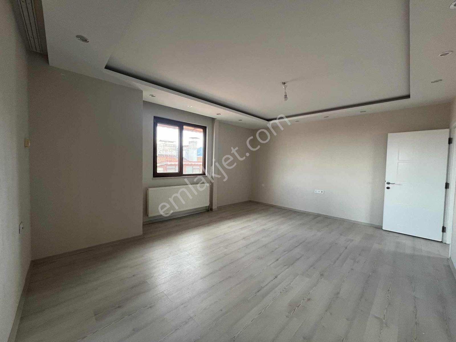 Şehzade'den Selçukbey'de Geniş 2+1 Kiralık Daire - Görsel 17