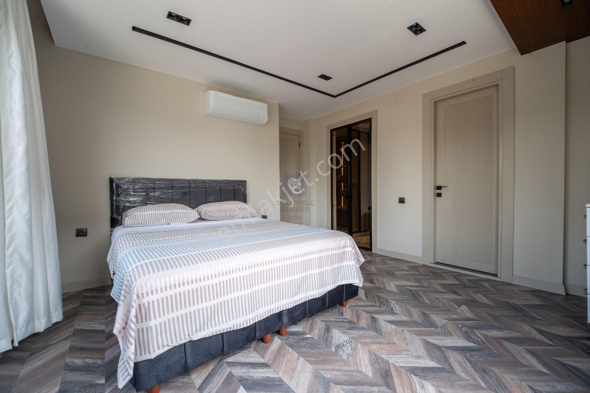 Kargıpınarı Sahile Yakın Eşyalı Kiralık 3+1 Tripleks Villa - Görsel 14