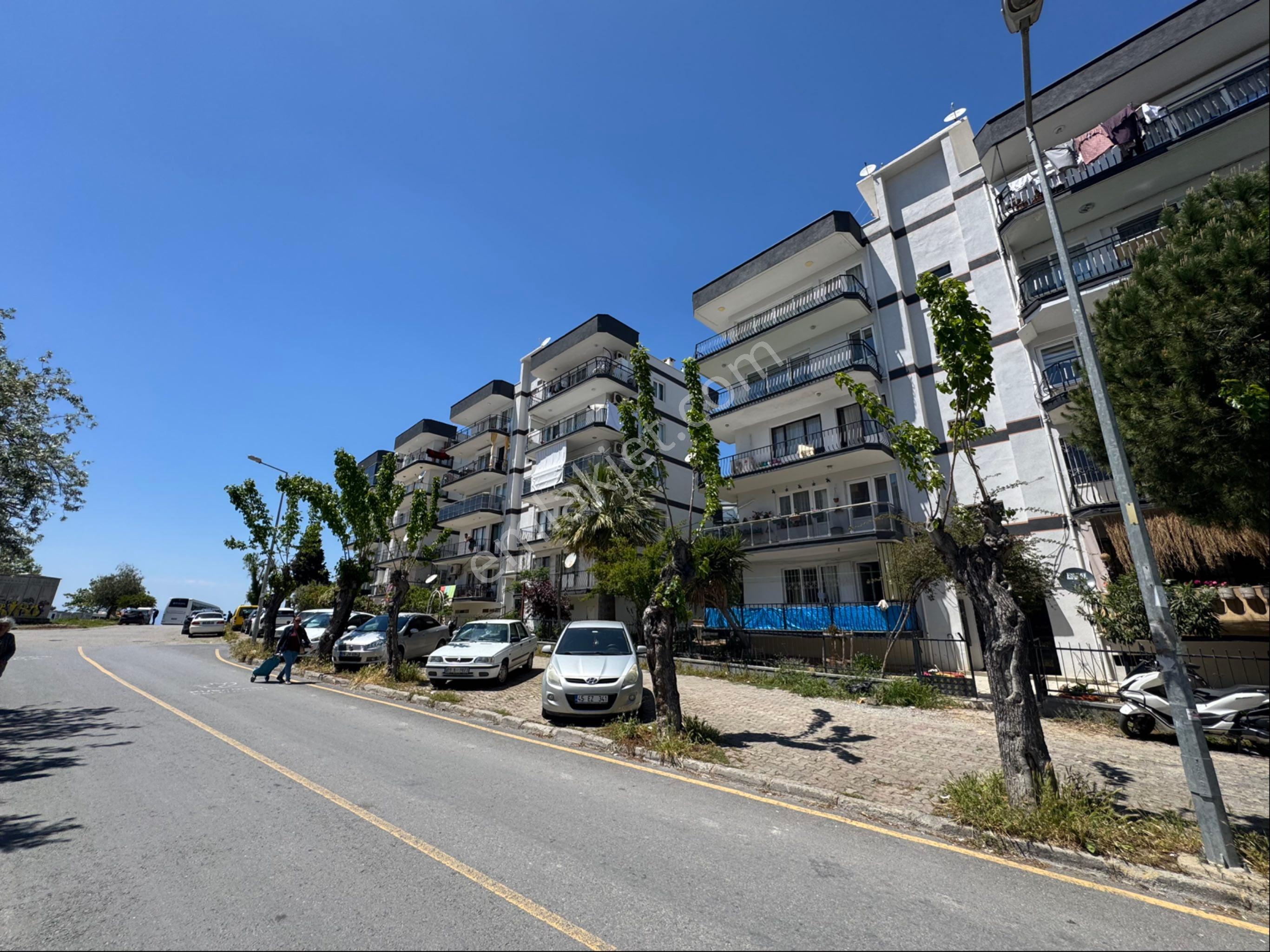 Kuşadası’nda Kısmi Deniz Manzaralı Ara Kat 3+1 Daire - Görsel 30