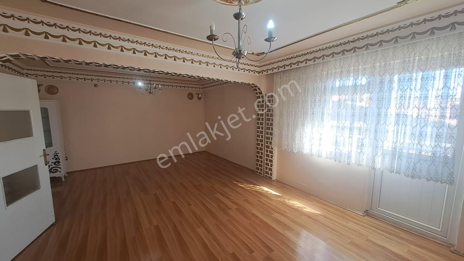 Yakacık'ta Satılık 5+2 Dublex Çift Mutfak Masrafsız Daire - Görsel 9