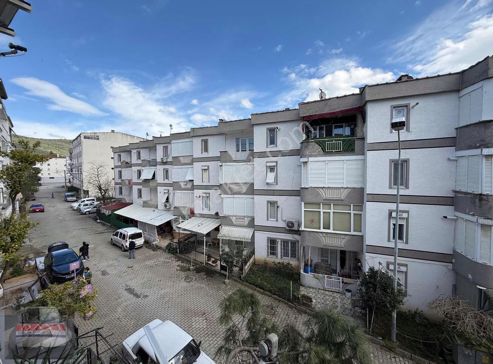 Dayı Emlaktan Masrafsız 5 Durakta Ara Kat Satılık Daire - Görsel 2